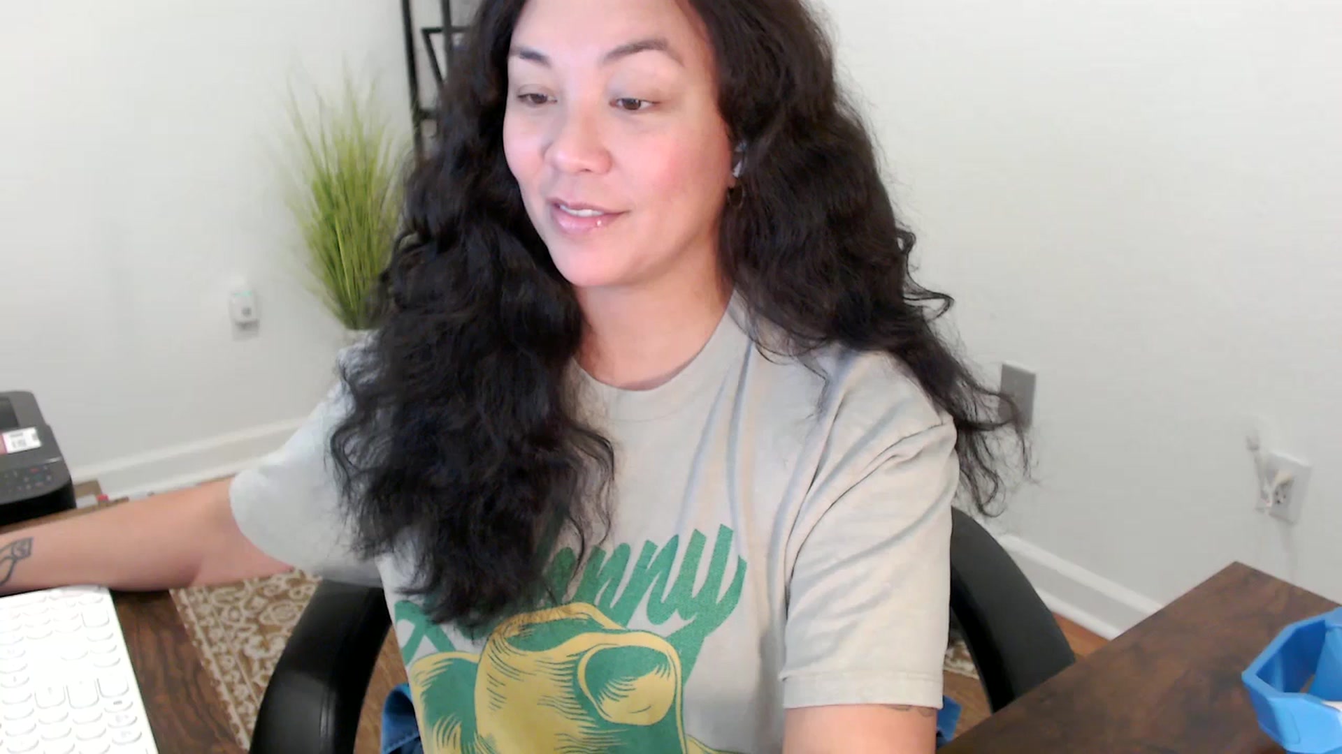 Gallery image thumbnail from MickaylaStar's myfreecams stream on, 11/17/2025, 19:53 image 5 of 20