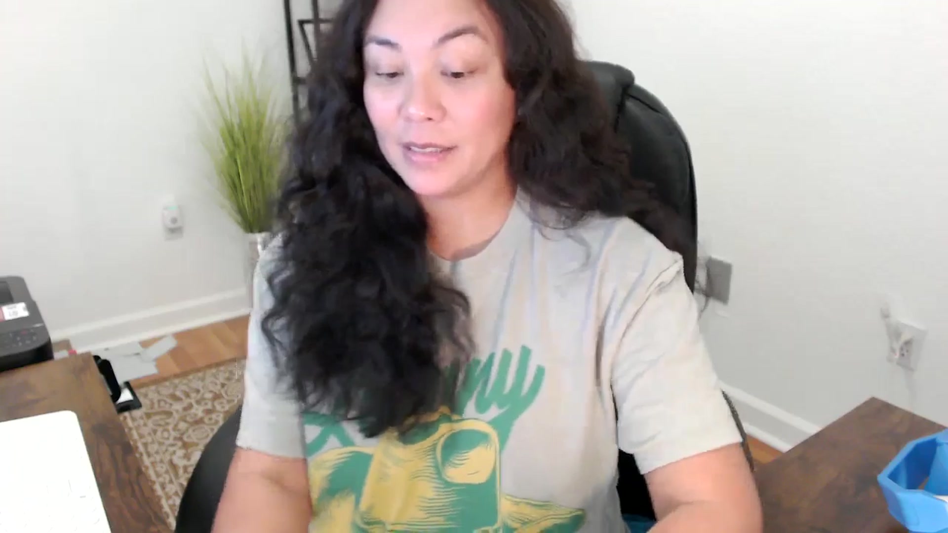 Gallery image thumbnail from MickaylaStar's myfreecams stream on, 11/17/2025, 19:53 image 6 of 20