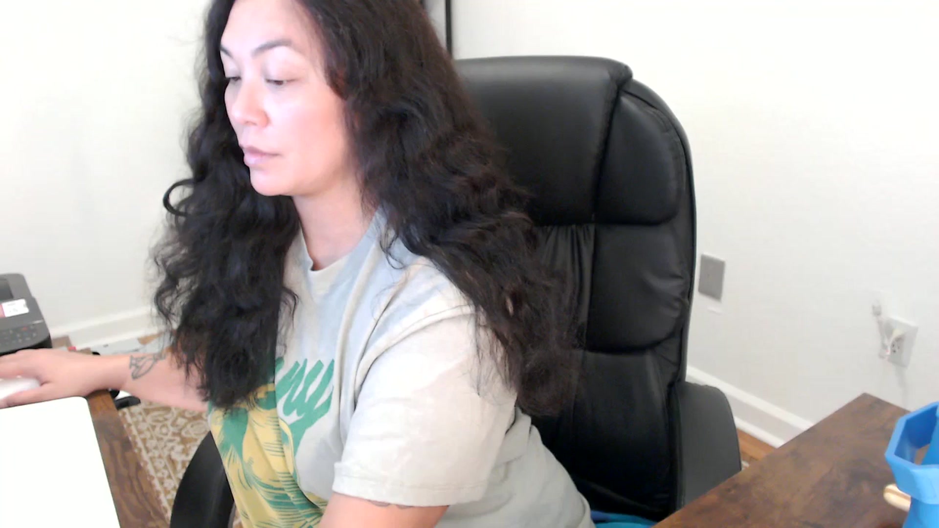 Gallery image thumbnail from MickaylaStar's myfreecams stream on, 11/17/2025, 19:53 image 1 of 20