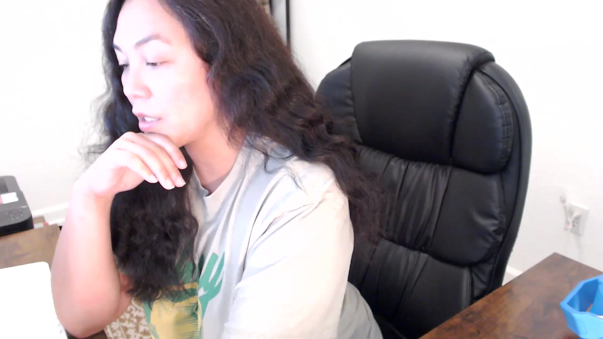 Gallery image thumbnail from MickaylaStar's myfreecams stream on, 11/17/2025, 19:53 image 19 of 20