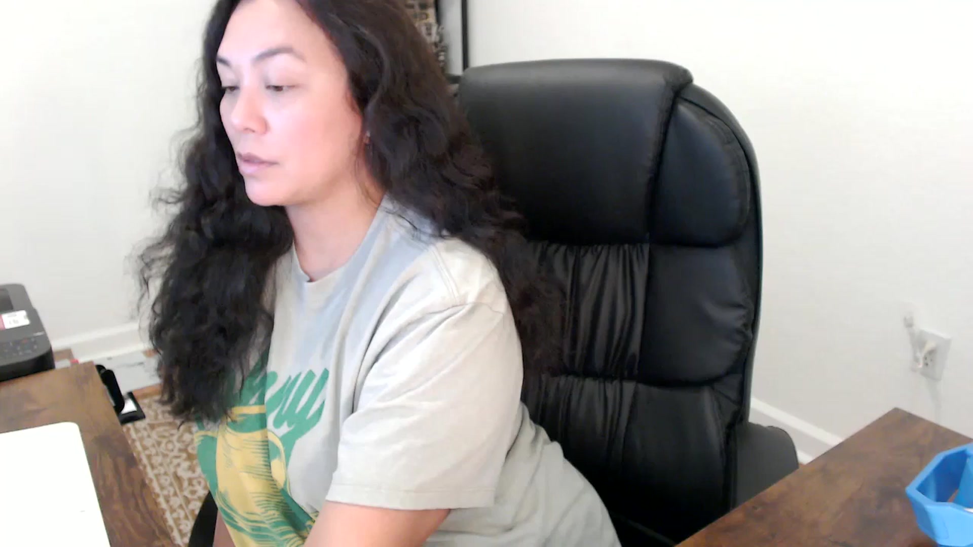 Gallery image thumbnail from MickaylaStar's myfreecams stream on, 11/17/2025, 19:53 image 17 of 20