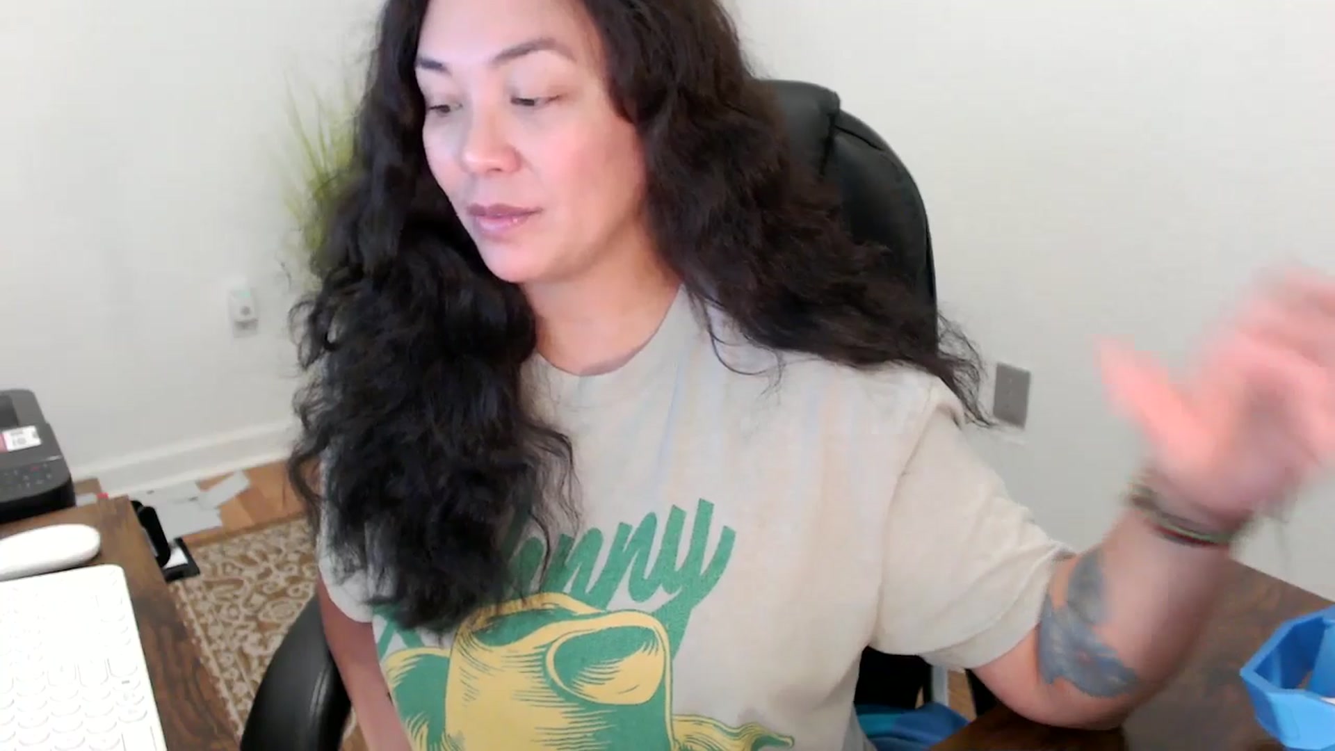 Gallery image thumbnail from MickaylaStar's myfreecams stream on, 11/17/2025, 19:53 image 3 of 20