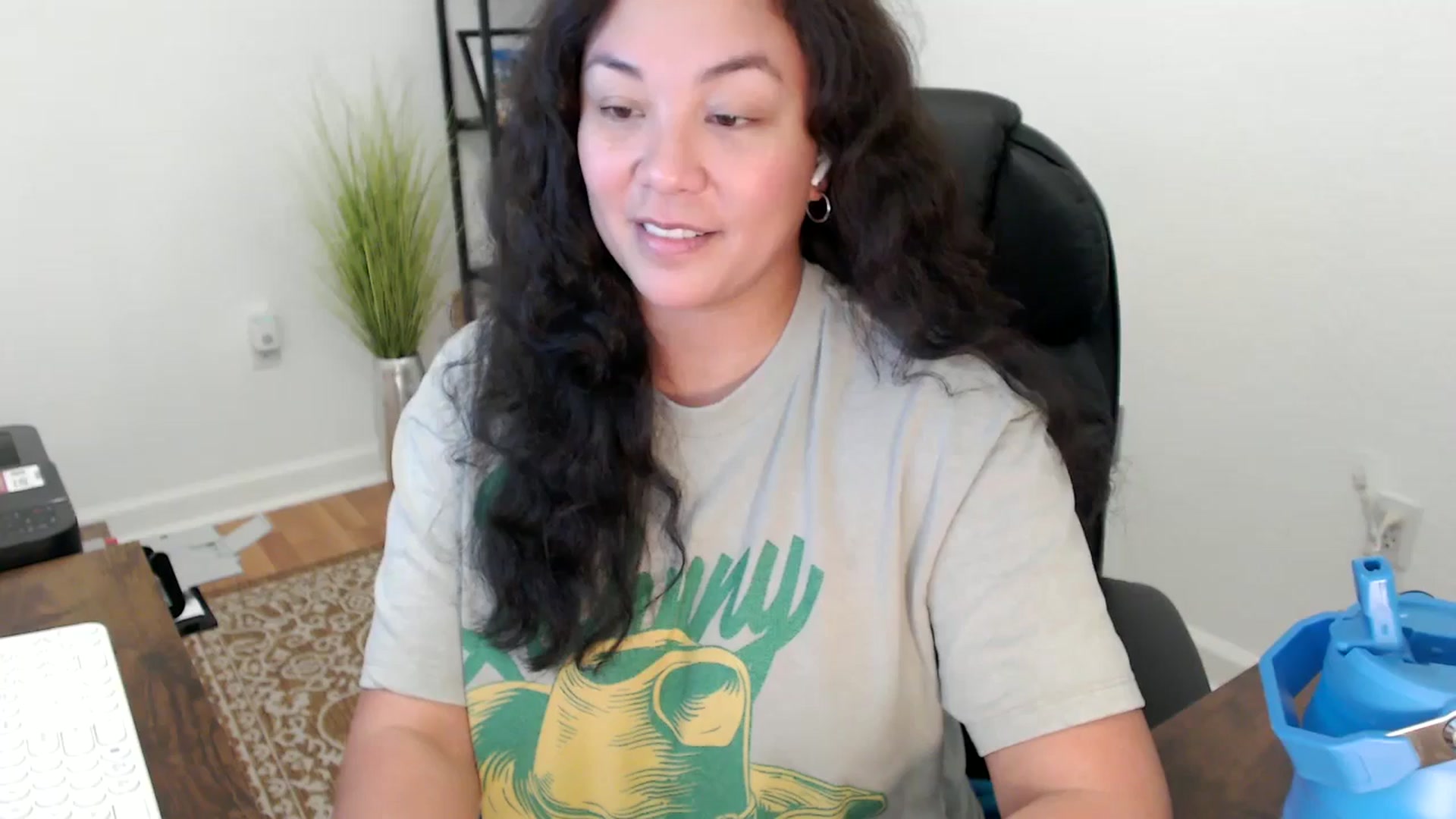 Gallery image thumbnail from MickaylaStar's myfreecams stream on, 11/17/2025, 22:10 image 12 of 20