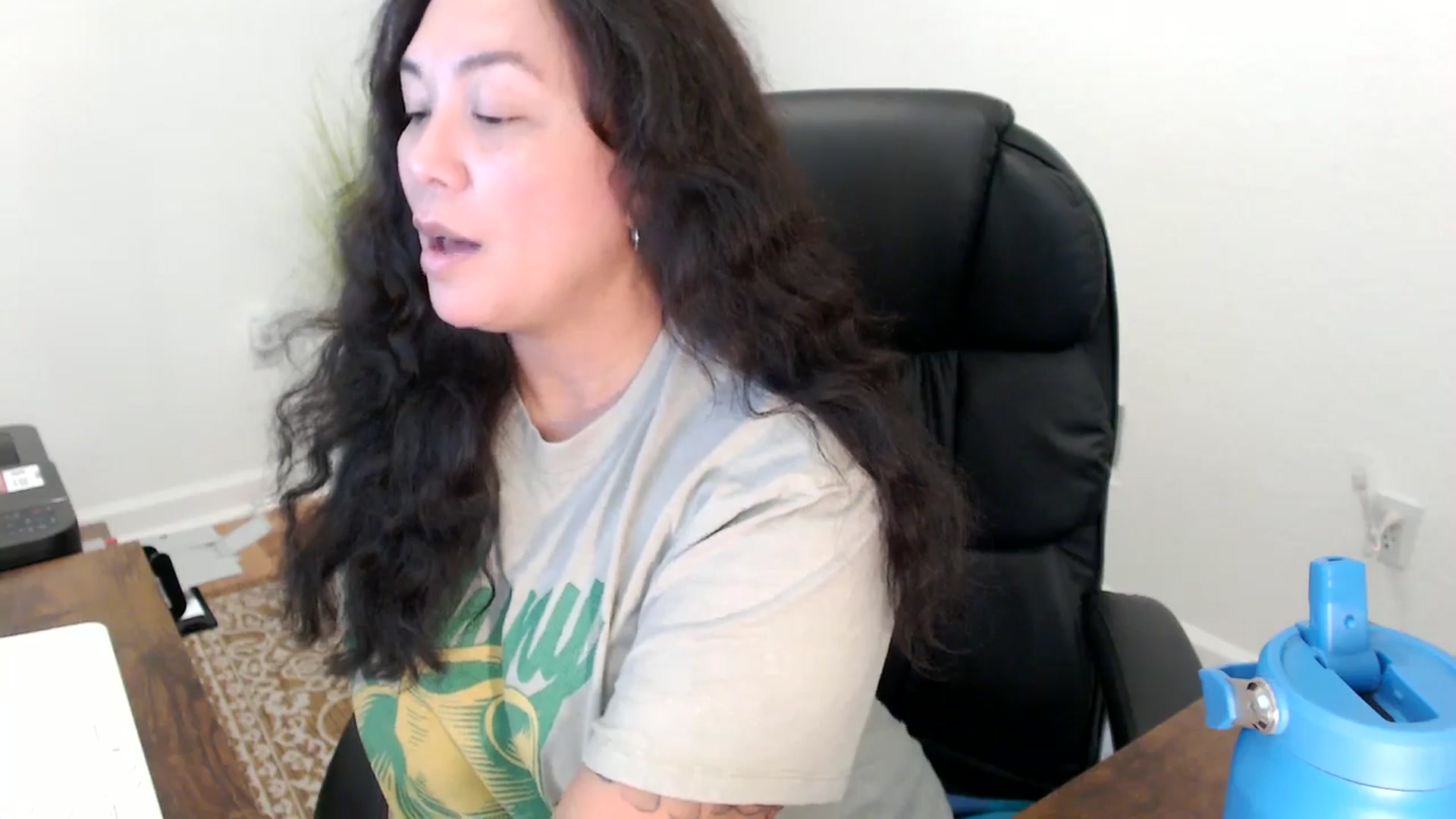 Gallery image thumbnail from MickaylaStar's myfreecams stream on, 11/17/2025, 22:10 image 6 of 20