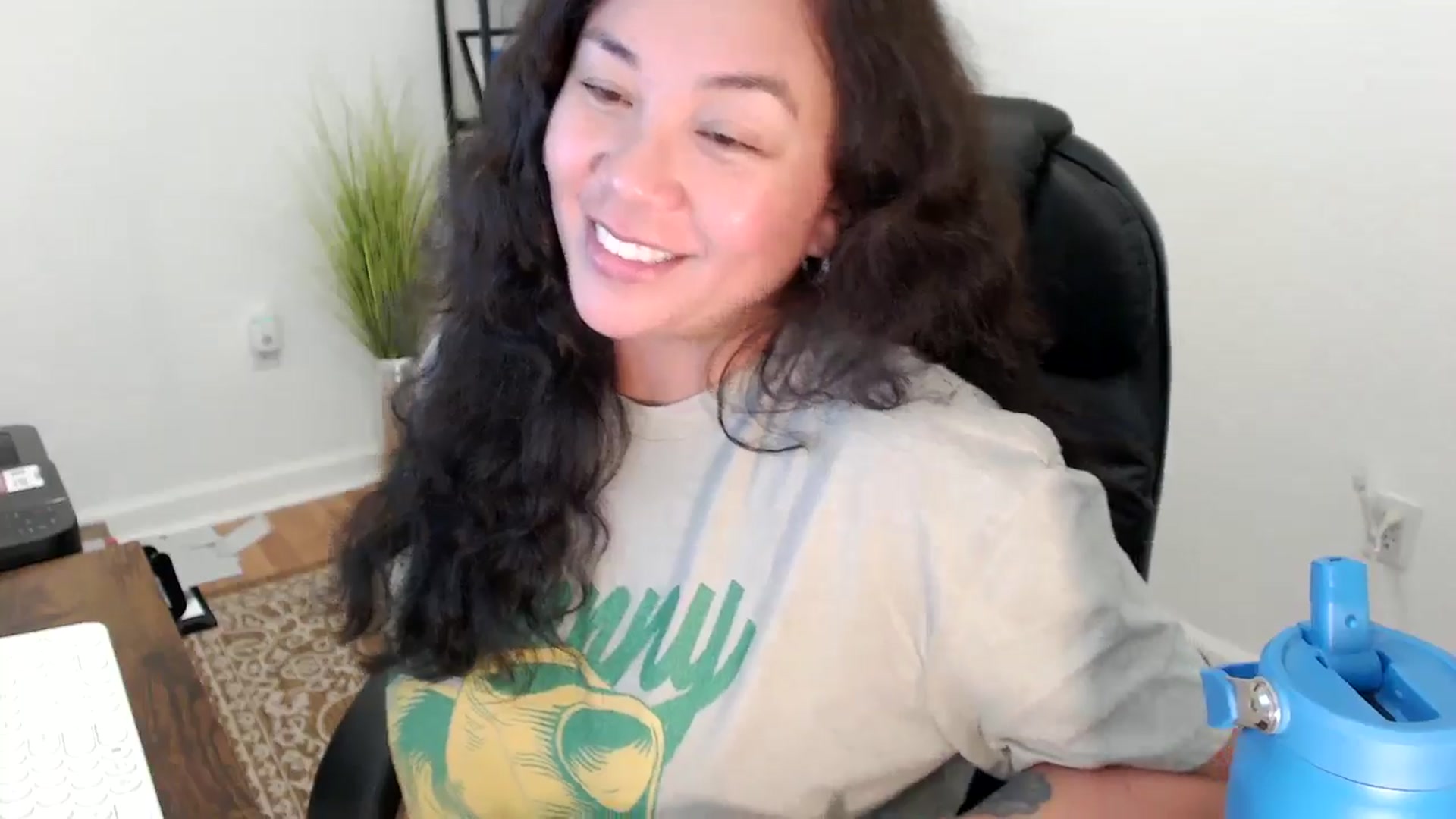 Gallery image thumbnail from MickaylaStar's myfreecams stream on, 11/17/2025, 22:10 image 5 of 20