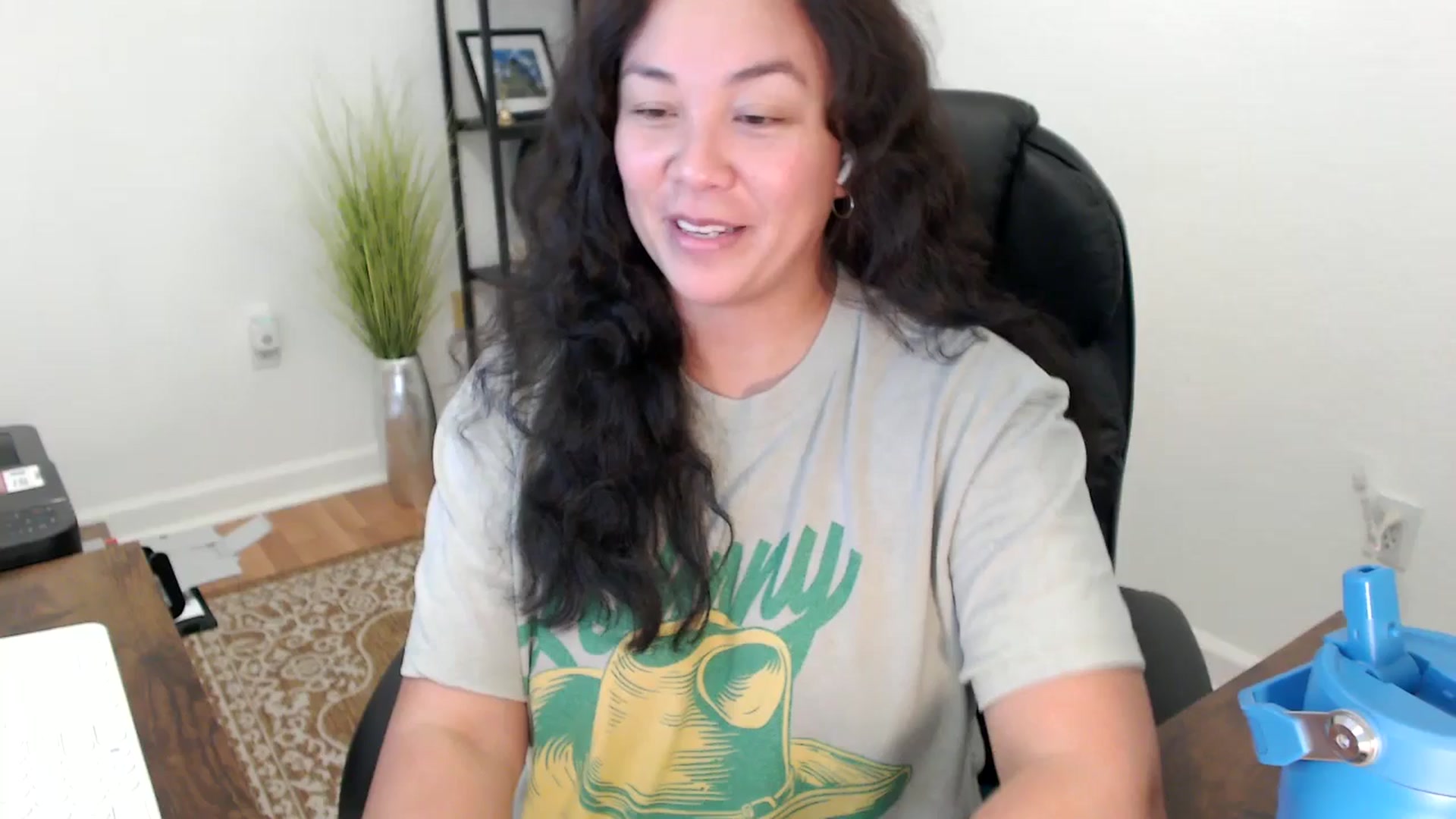 Gallery image thumbnail from MickaylaStar's myfreecams stream on, 11/17/2025, 22:10 image 13 of 20