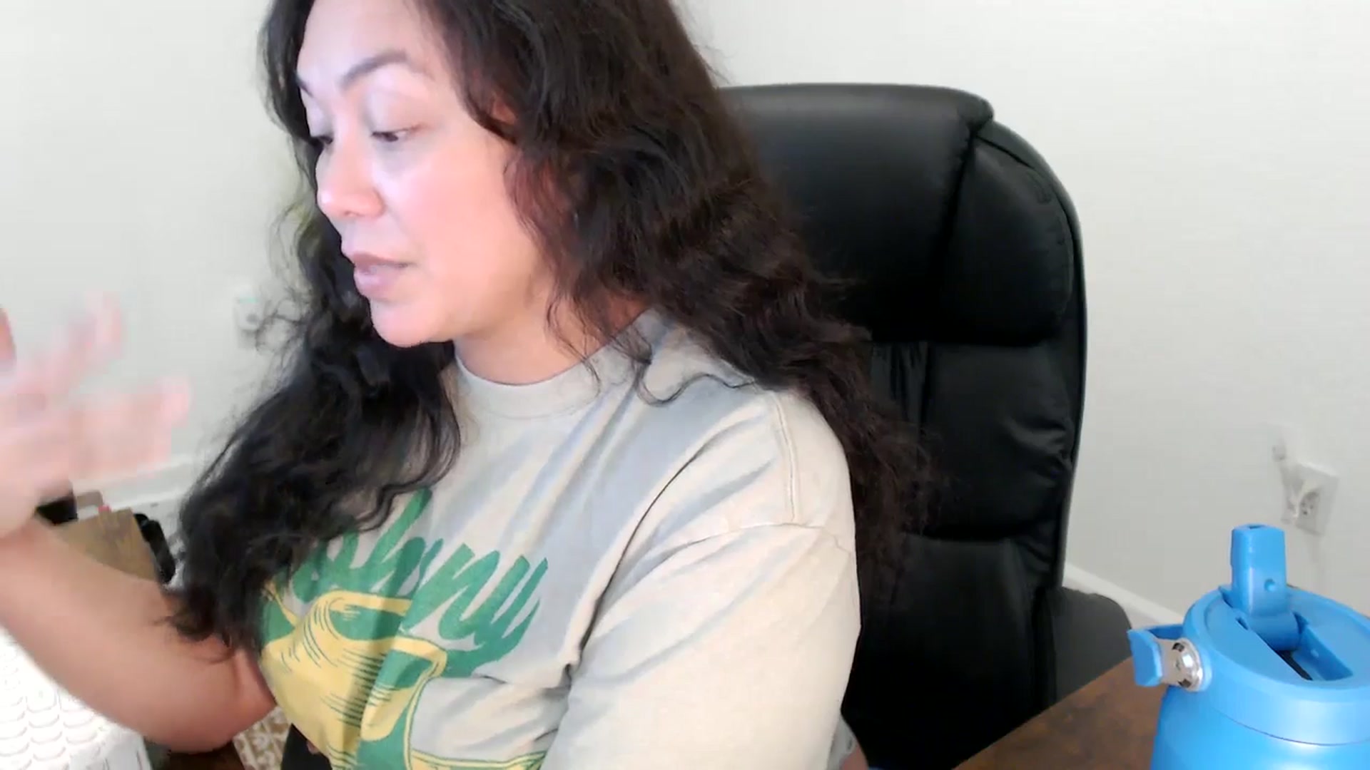 Gallery image thumbnail from MickaylaStar's myfreecams stream on, 11/17/2025, 22:10 image 7 of 20