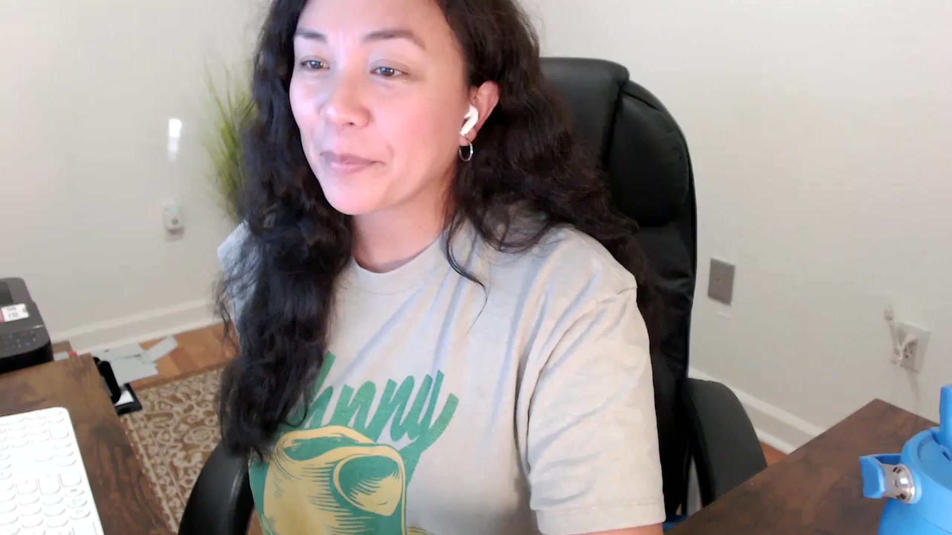 Gallery image thumbnail from MickaylaStar's myfreecams stream on, 11/17/2025, 22:10 image 19 of 20