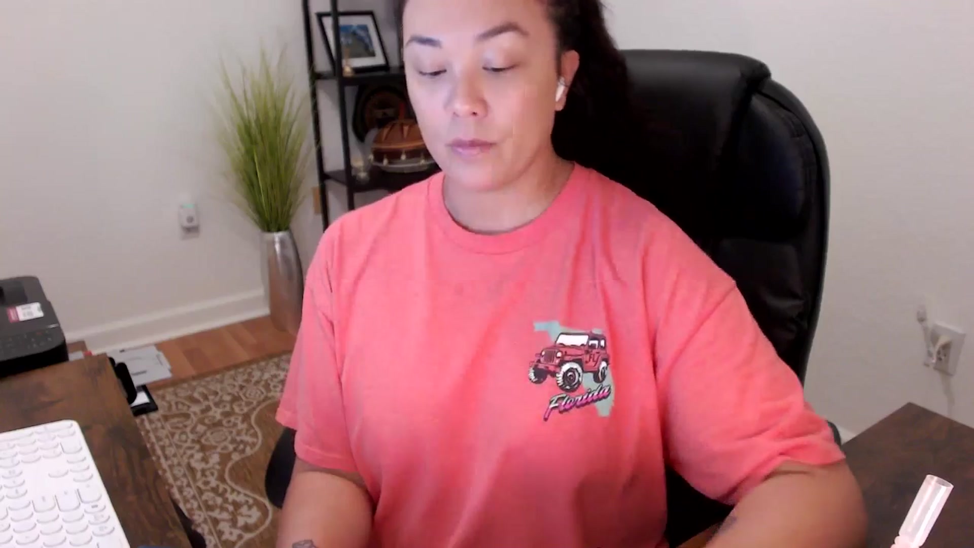 Gallery image thumbnail from MickaylaStar's myfreecams stream on, 11/18/2025, 15:09 image 13 of 20