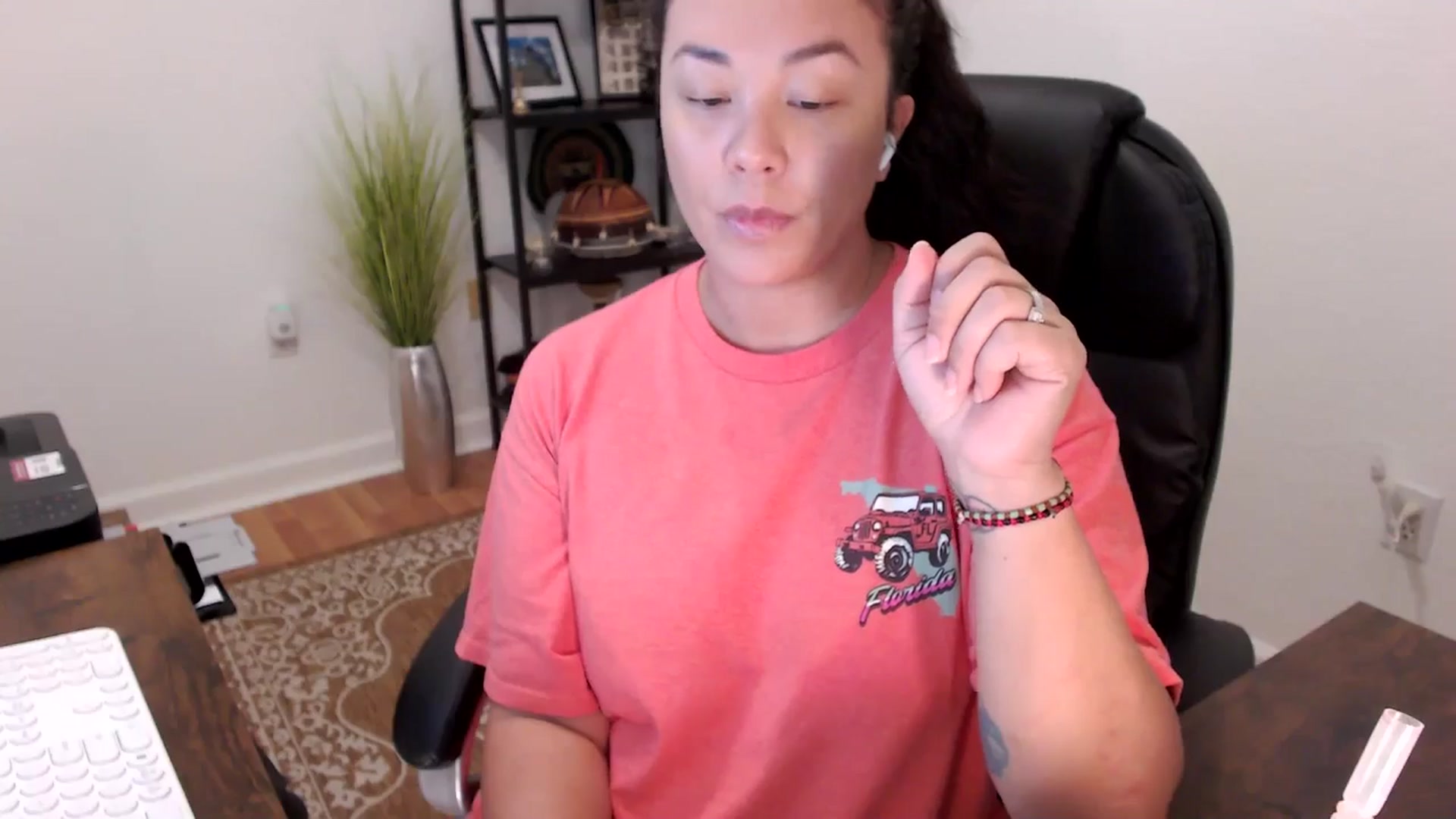 Gallery image thumbnail from MickaylaStar's myfreecams stream on, 11/18/2025, 15:09 image 9 of 20