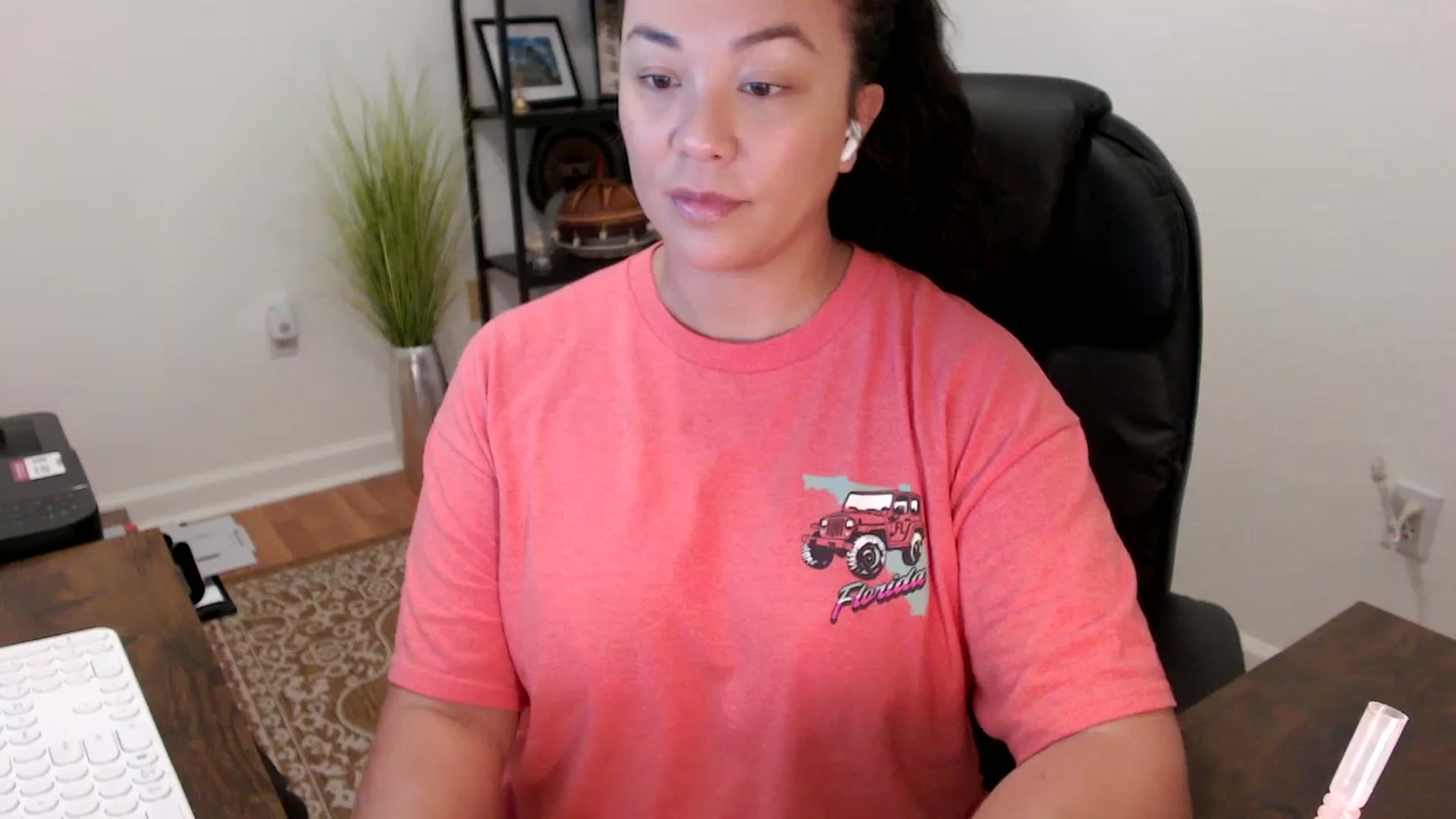 Gallery image thumbnail from MickaylaStar's myfreecams stream on, 11/18/2025, 15:09 image 4 of 20