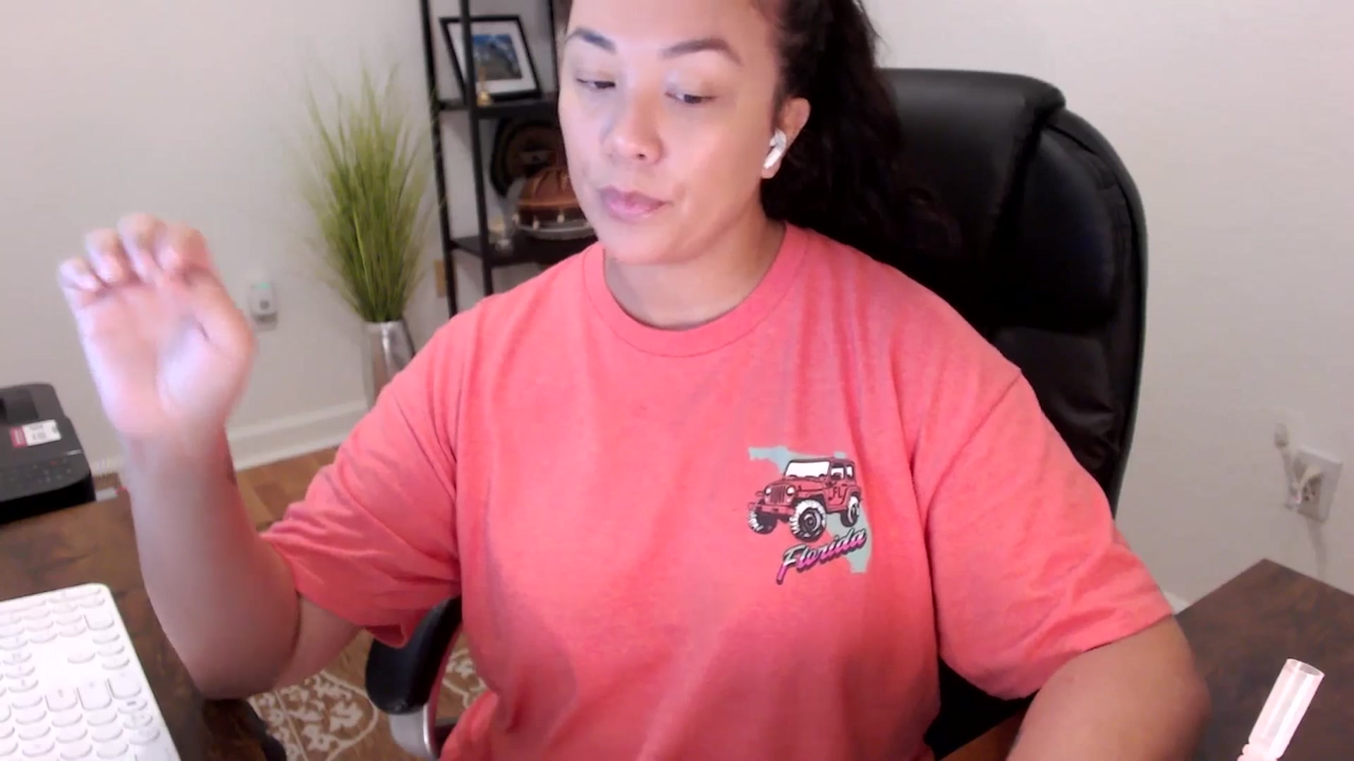 Gallery image thumbnail from MickaylaStar's myfreecams stream on, 11/18/2025, 15:09 image 10 of 20