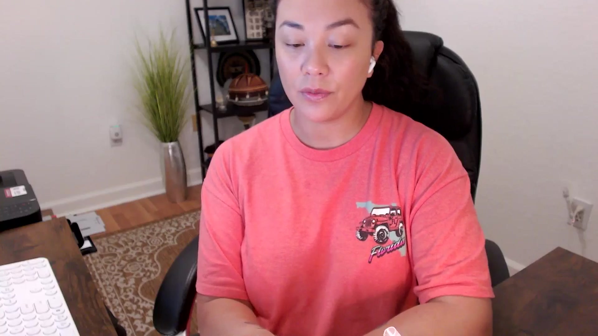 Gallery image thumbnail from MickaylaStar's myfreecams stream on, 11/18/2025, 15:09 image 17 of 20
