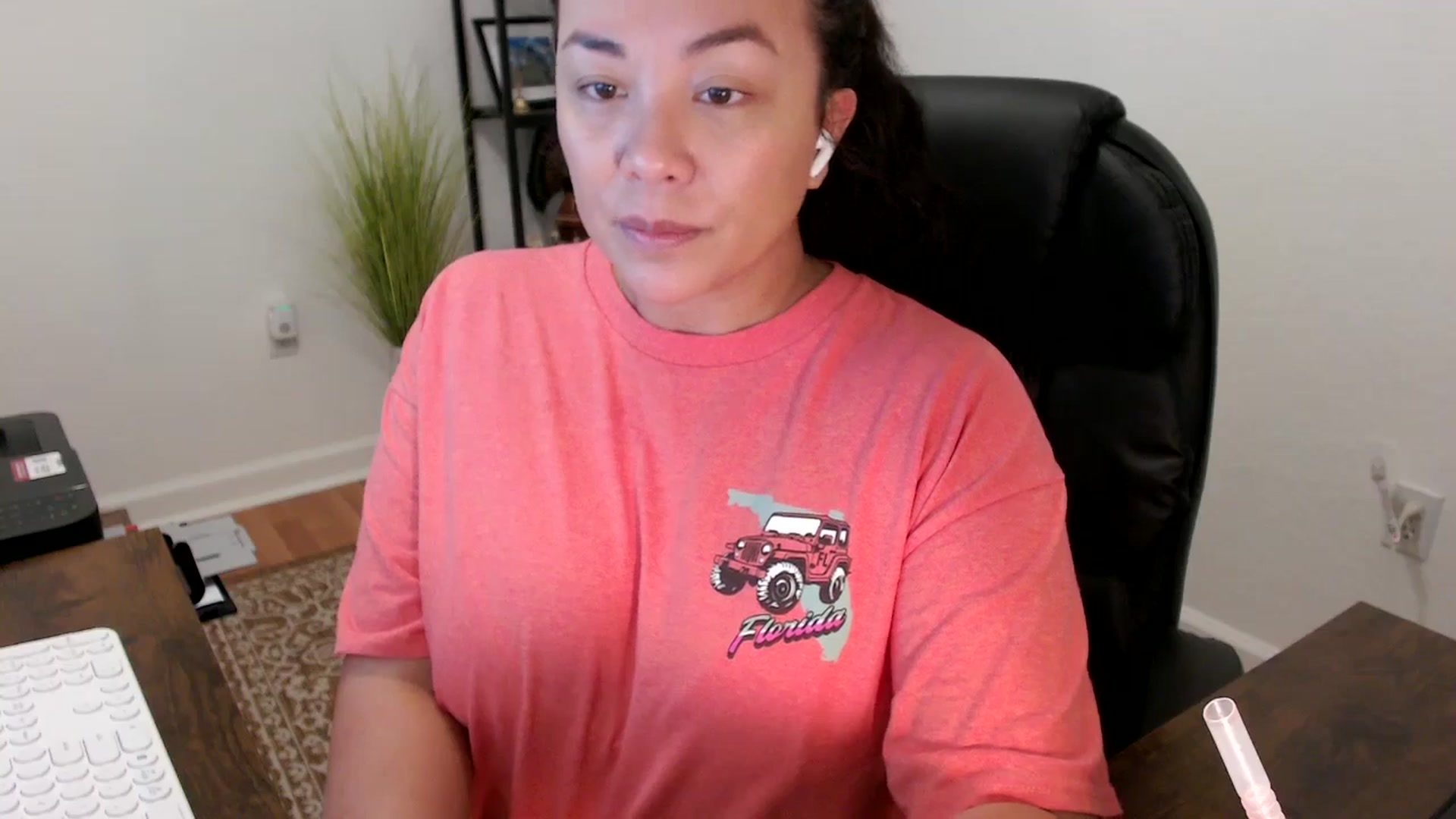 Gallery image thumbnail from MickaylaStar's myfreecams stream on, 11/18/2025, 16:21 image 5 of 20