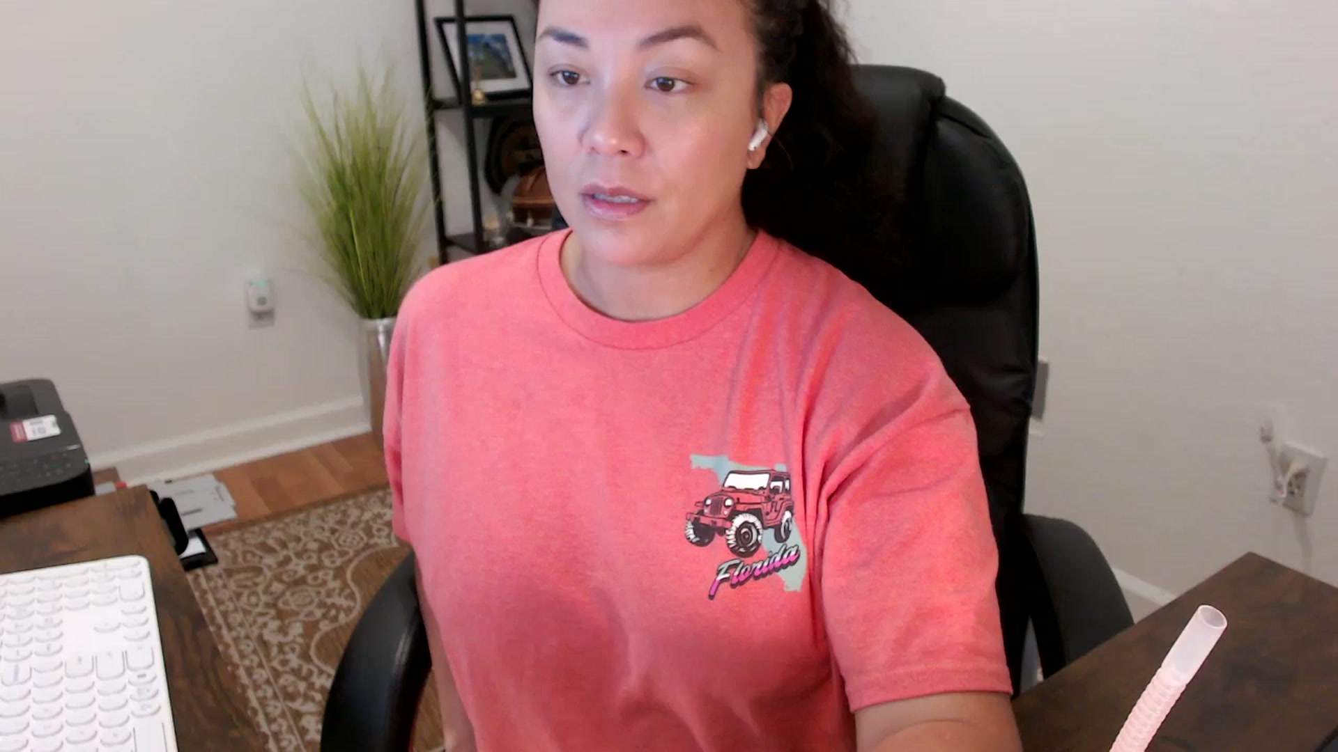 Gallery image thumbnail from MickaylaStar's myfreecams stream on, 11/18/2025, 16:21 image 17 of 20