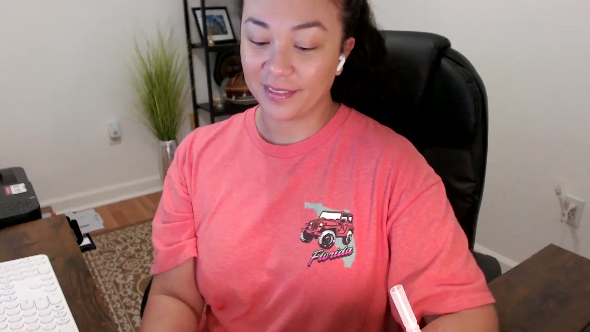 Gallery image thumbnail from MickaylaStar's myfreecams stream on, 11/18/2025, 16:21 image 2 of 20