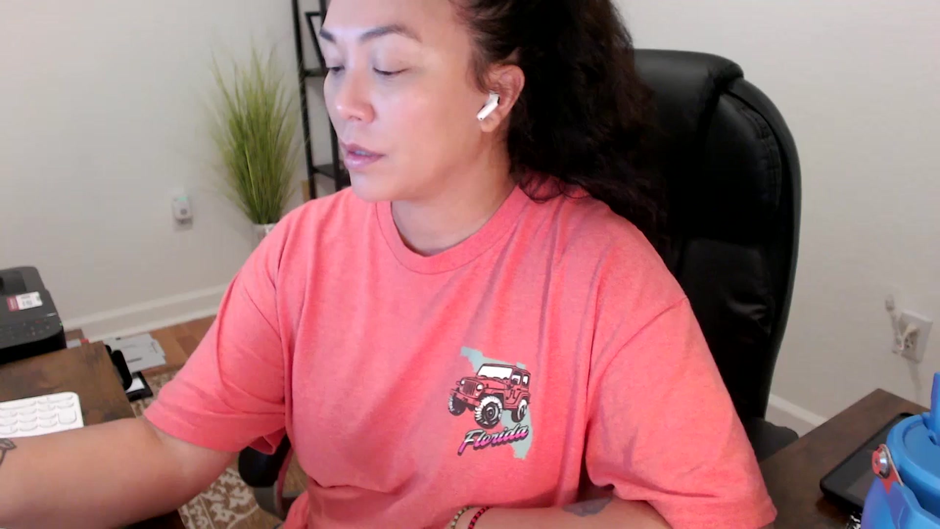 Gallery image thumbnail from MickaylaStar's myfreecams stream on, 11/18/2025, 16:50 image 18 of 20