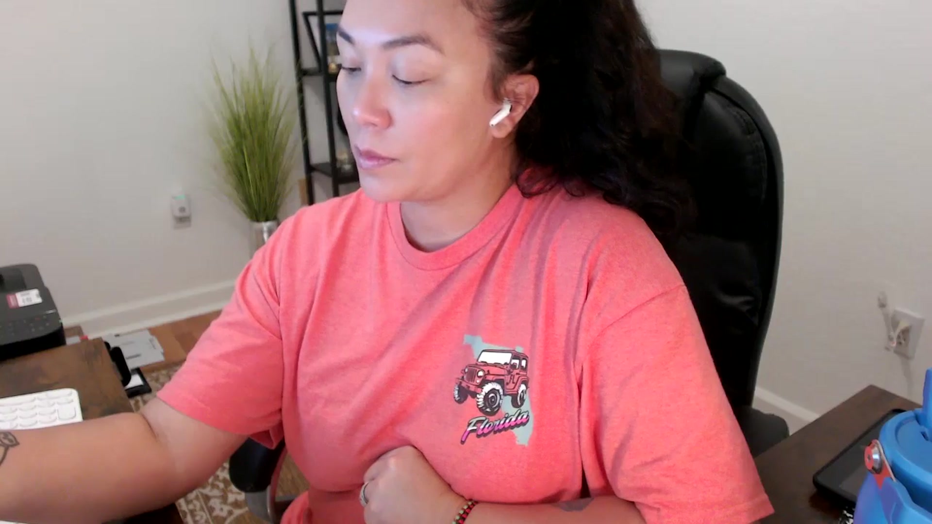 Gallery image thumbnail from MickaylaStar's myfreecams stream on, 11/18/2025, 16:50 image 14 of 20