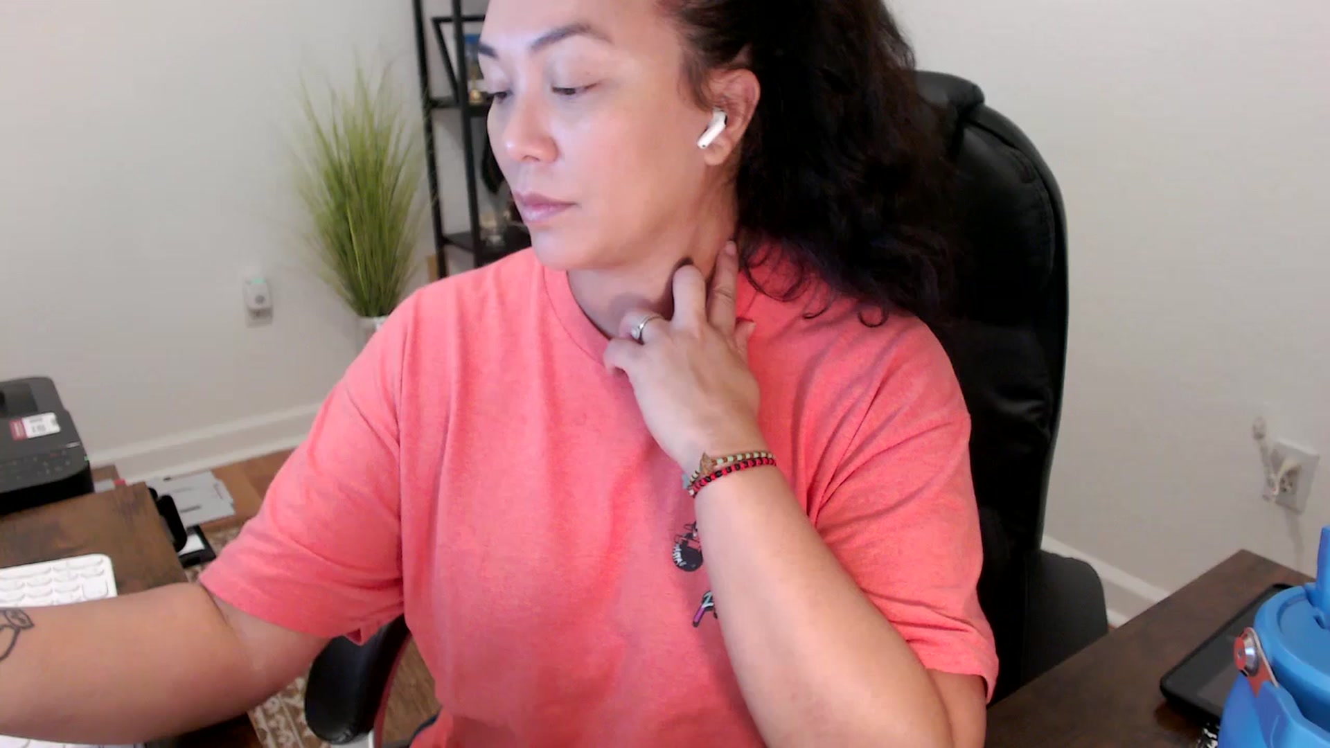 Gallery image thumbnail from MickaylaStar's myfreecams stream on, 11/18/2025, 16:50 image 17 of 20