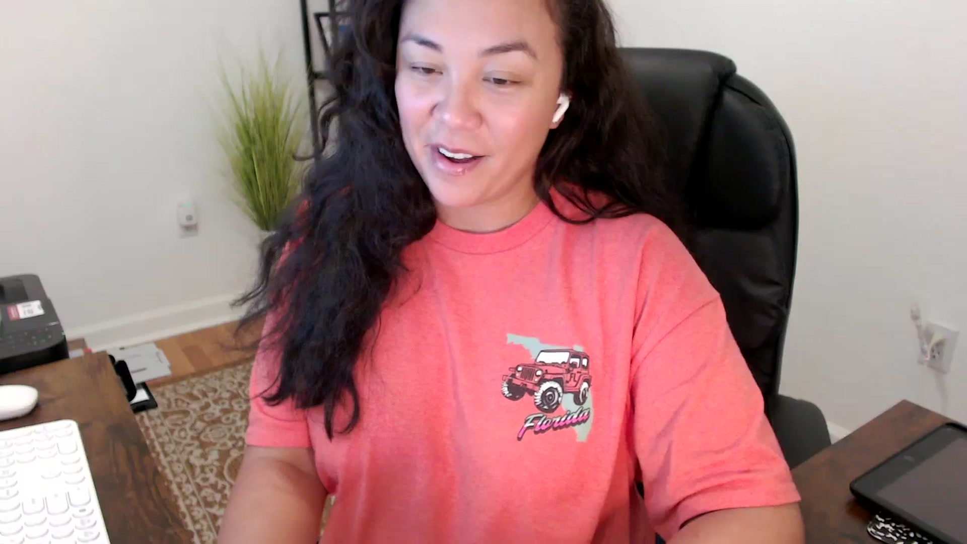 Gallery image thumbnail from MickaylaStar's myfreecams stream on, 11/18/2025, 18:50 image 13 of 20