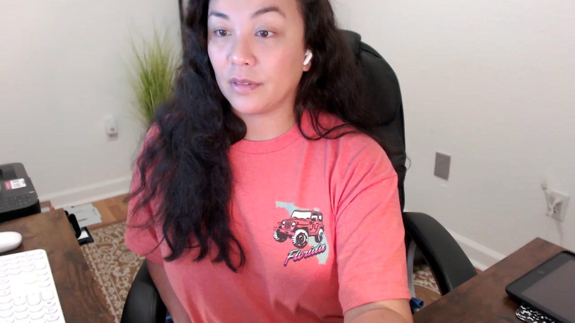 Gallery image thumbnail from MickaylaStar's myfreecams stream on, 11/18/2025, 18:50 image 18 of 20