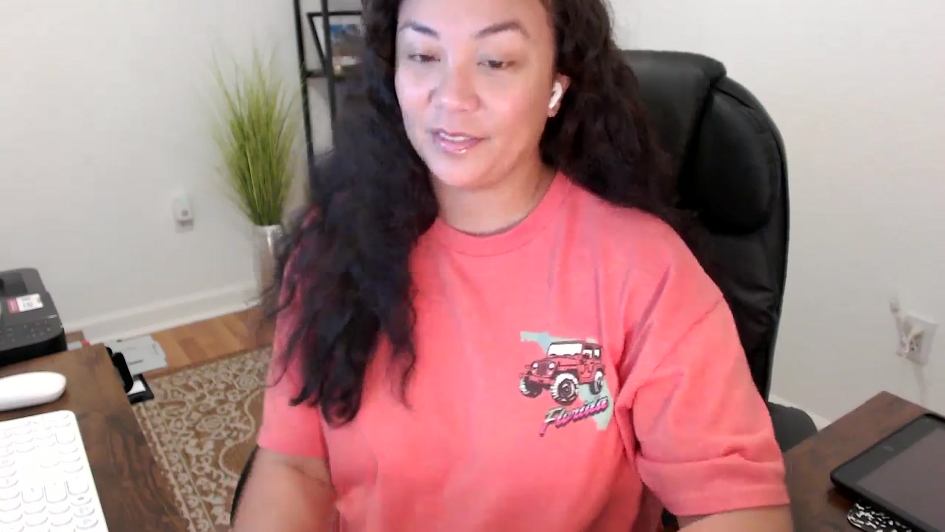 Gallery image thumbnail from MickaylaStar's myfreecams stream on, 11/18/2025, 19:43 image 19 of 20