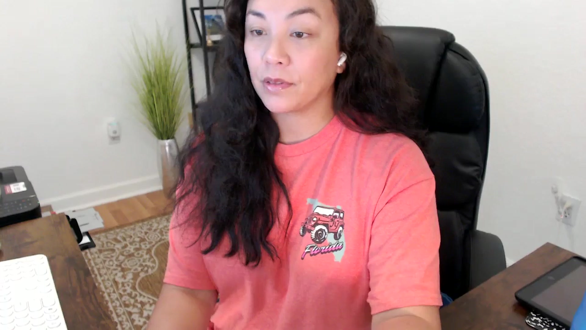 Gallery image thumbnail from MickaylaStar's myfreecams stream on, 11/18/2025, 19:43 image 6 of 20