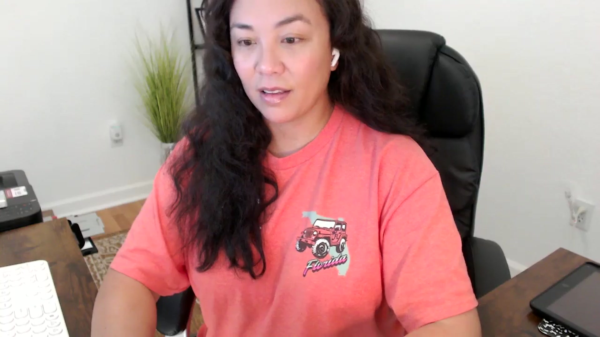 Gallery image thumbnail from MickaylaStar's myfreecams stream on, 11/18/2025, 20:22 image 7 of 20
