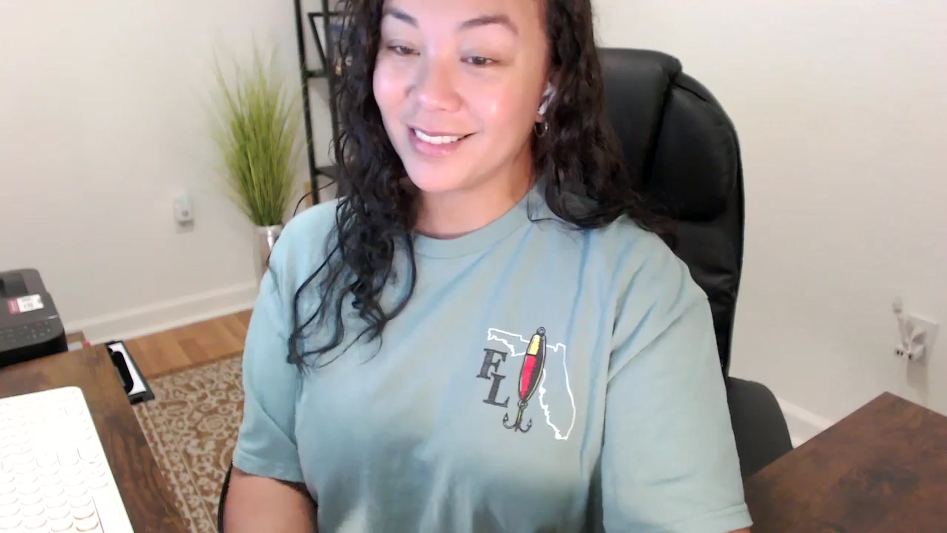 Gallery image thumbnail from MickaylaStar's myfreecams stream on, 11/19/2025, 16:01 image 12 of 20
