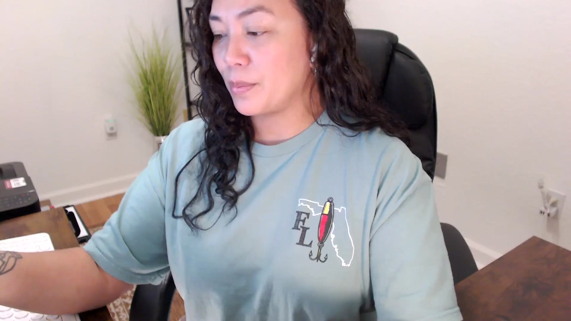 Gallery image thumbnail from MickaylaStar's myfreecams stream on, 11/19/2025, 16:01 image 16 of 20