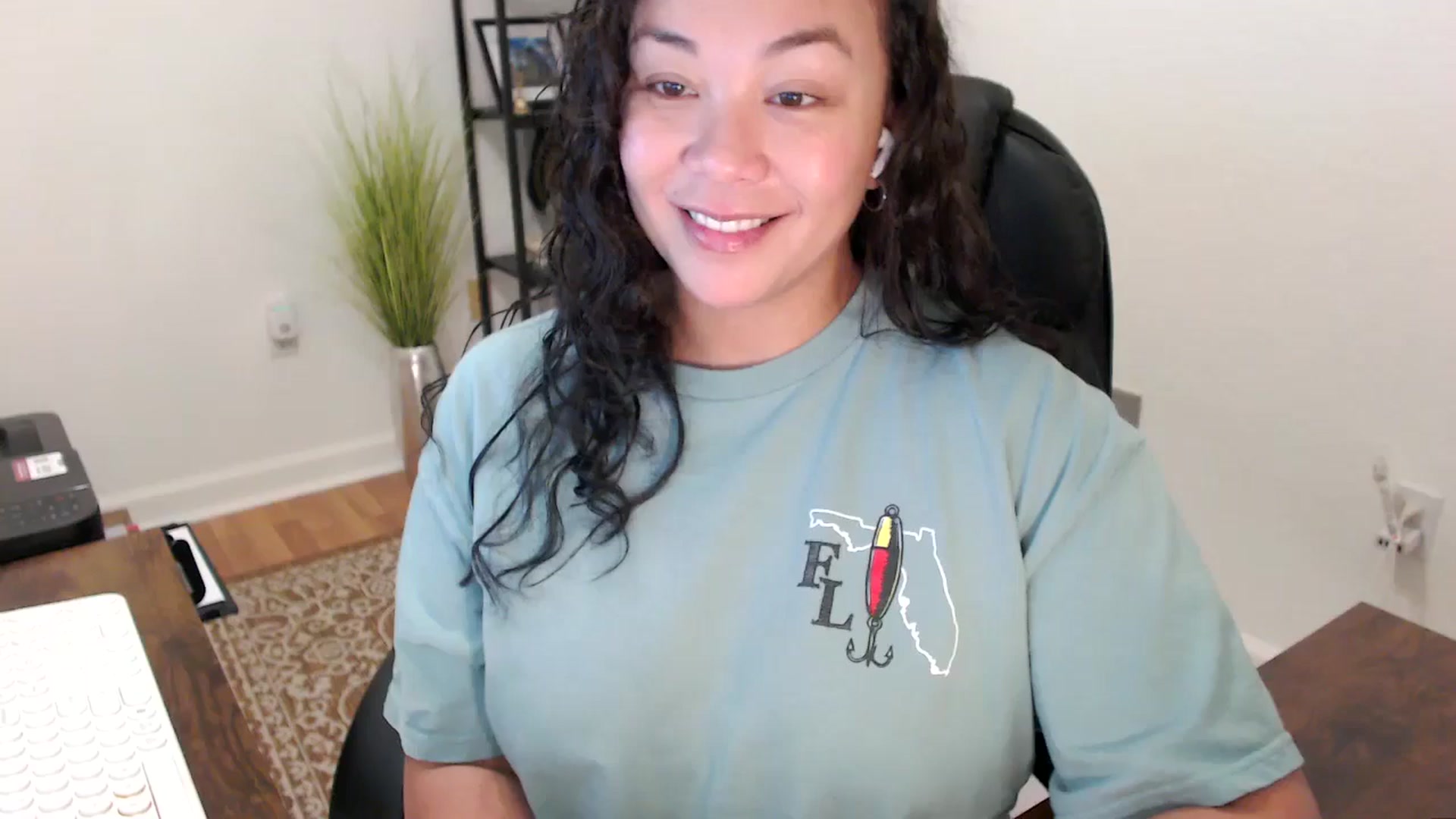 Gallery image thumbnail from MickaylaStar's myfreecams stream on, 11/19/2025, 16:01 image 9 of 20