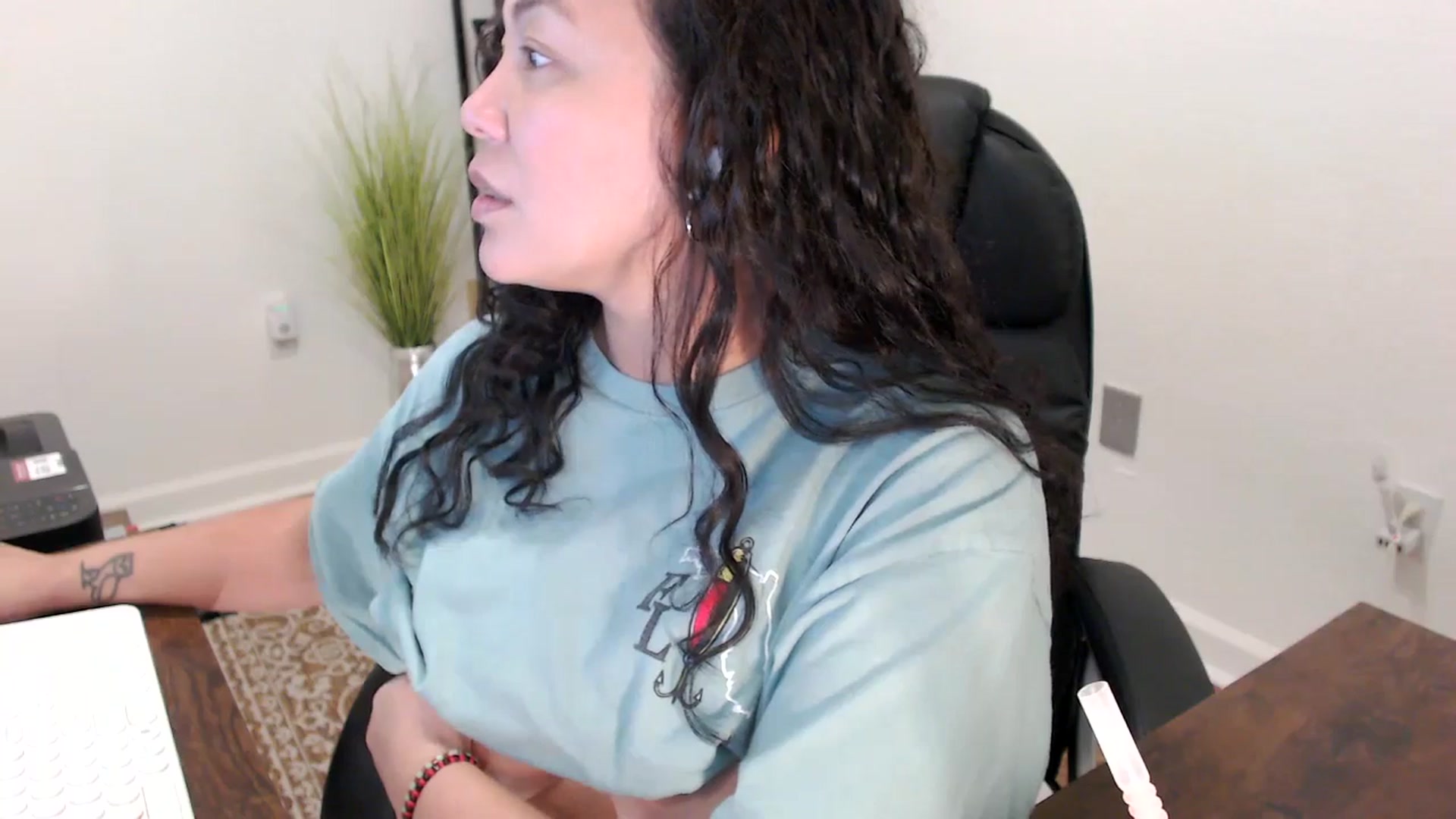 Gallery image thumbnail from MickaylaStar's myfreecams stream on, 11/19/2025, 16:28 image 13 of 20