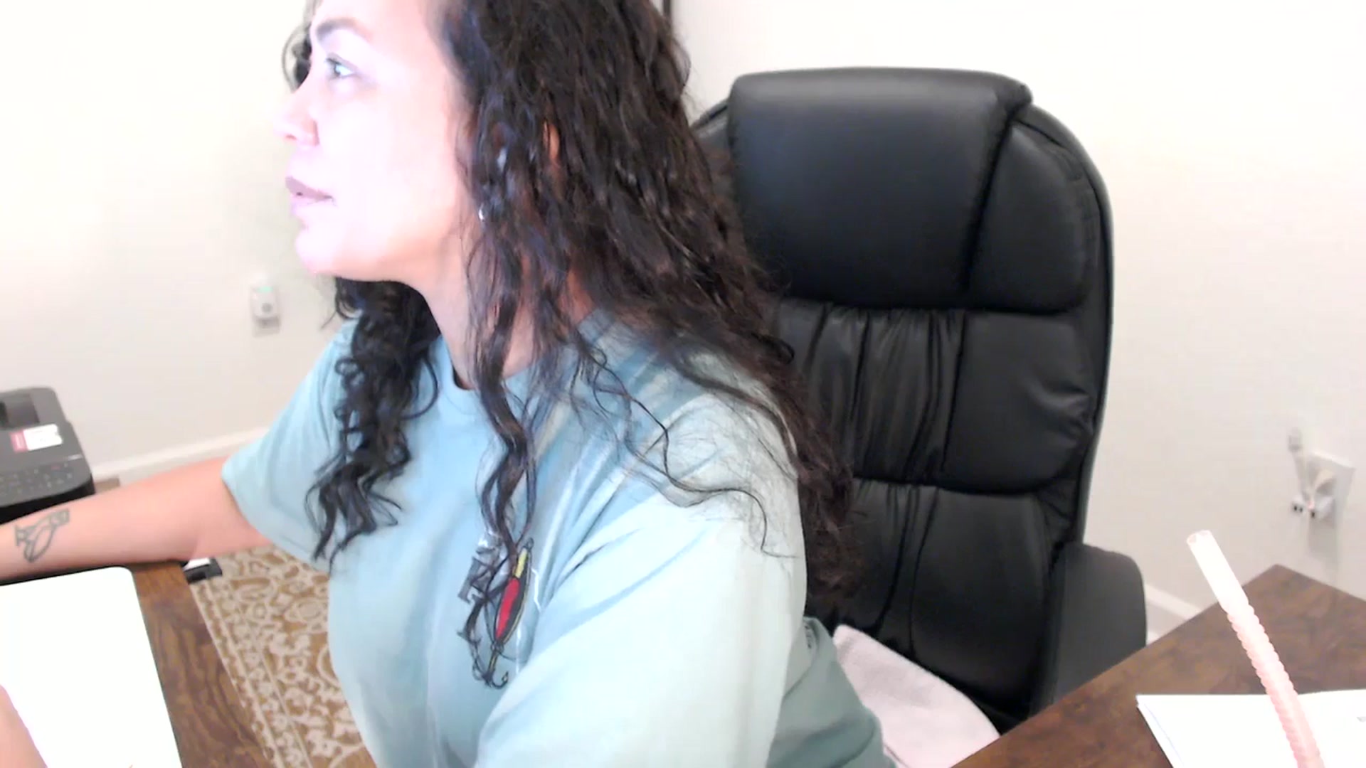 Gallery image thumbnail from MickaylaStar's myfreecams stream on, 11/19/2025, 16:45 image 8 of 20