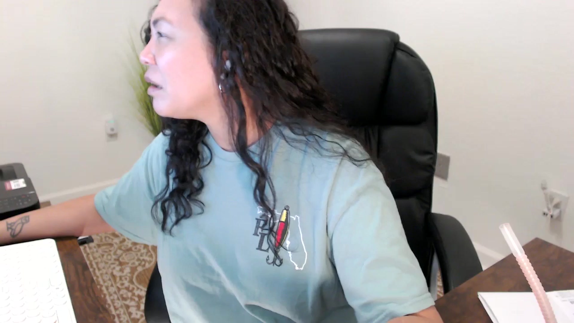 Gallery image thumbnail from MickaylaStar's myfreecams stream on, 11/19/2025, 16:45 image 7 of 20