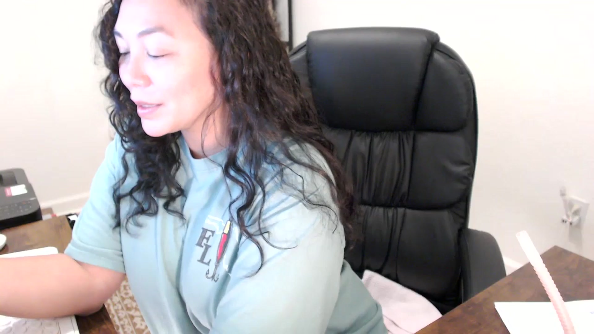 Gallery image thumbnail from MickaylaStar's myfreecams stream on, 11/19/2025, 16:45 image 3 of 20