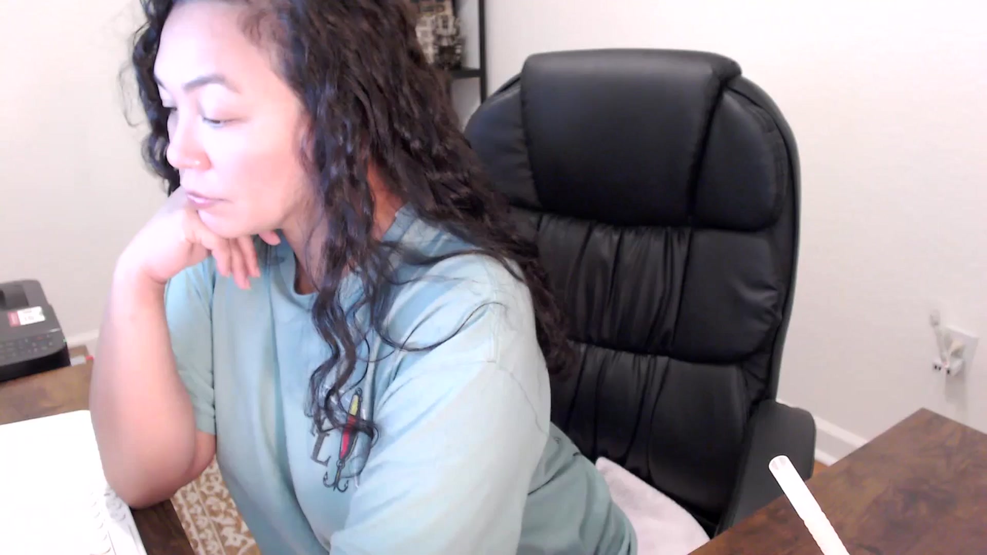 Gallery image thumbnail from MickaylaStar's myfreecams stream on, 11/19/2025, 17:51 image 1 of 20