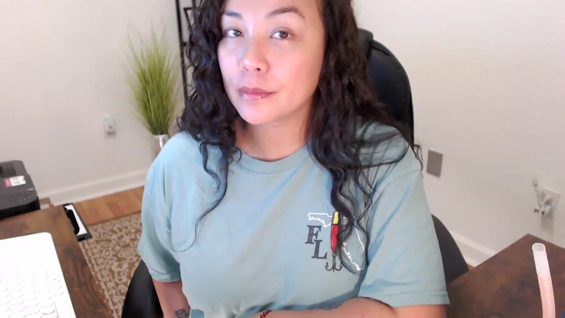 Gallery image thumbnail from MickaylaStar's myfreecams stream on, 11/19/2025, 17:51 image 19 of 20