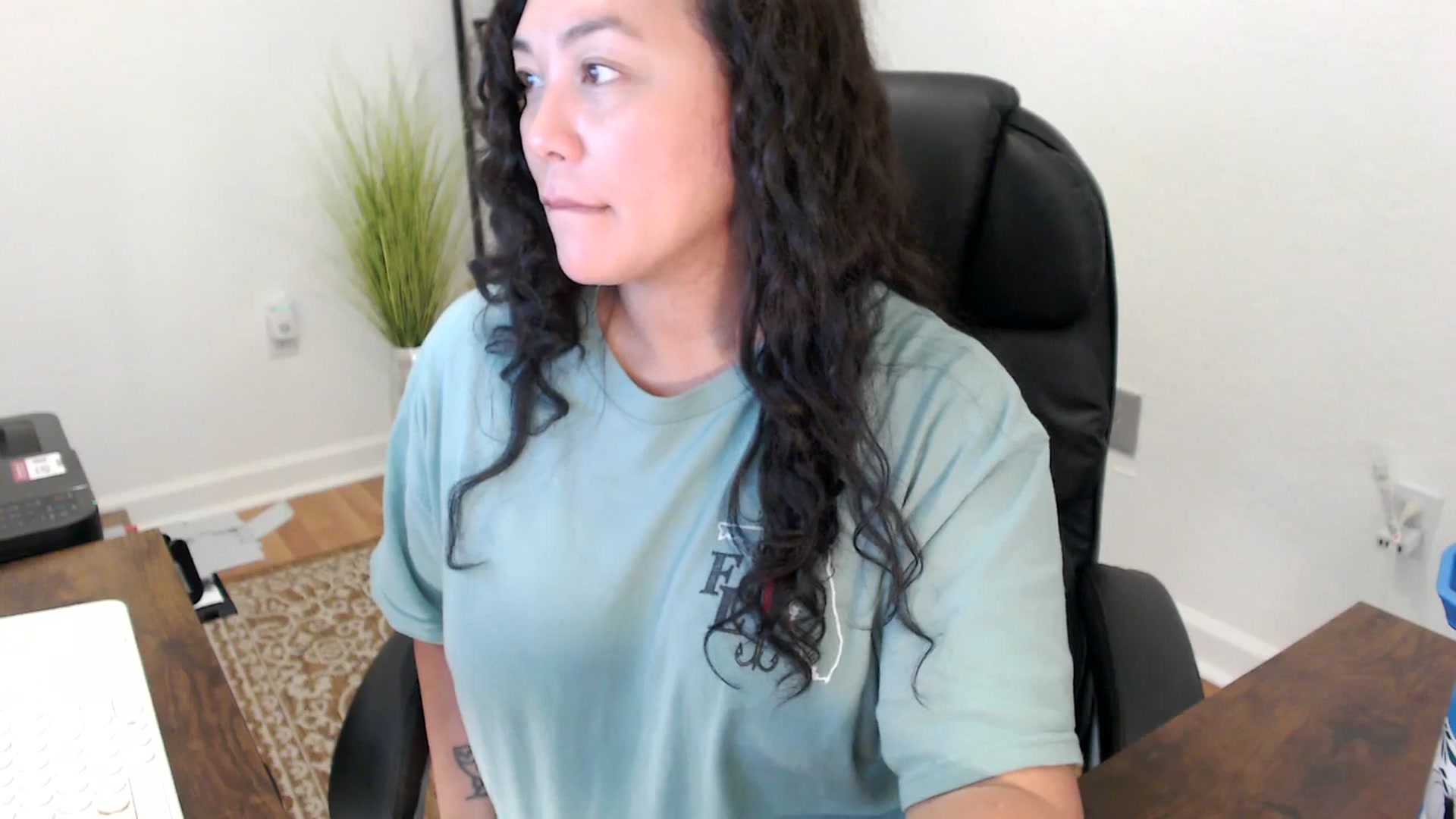 Gallery image thumbnail from MickaylaStar's myfreecams stream on, 11/19/2025, 19:25 image 10 of 20