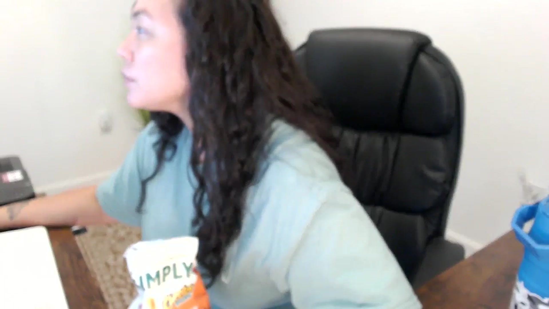 Gallery image thumbnail from MickaylaStar's myfreecams stream on, 11/19/2025, 19:25 image 5 of 20