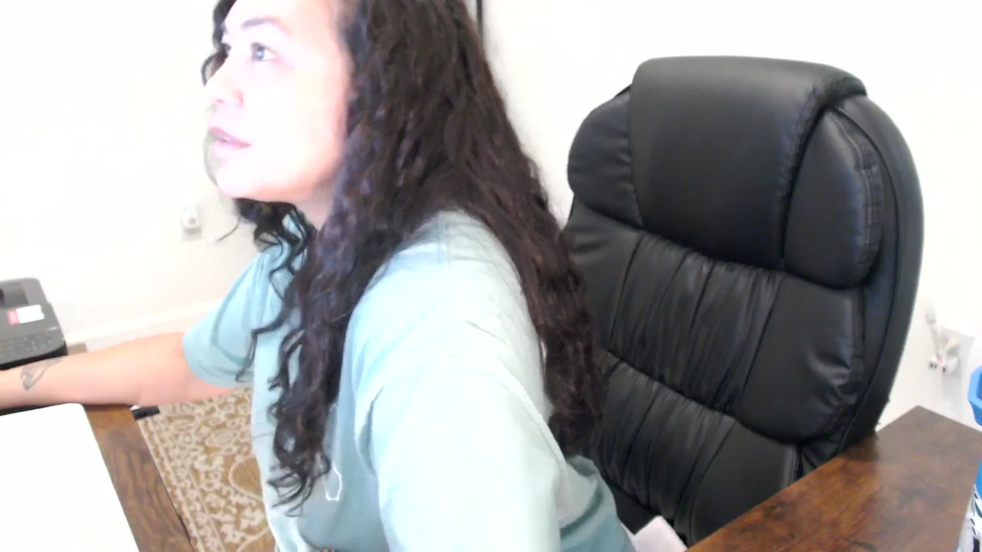 Gallery image thumbnail from MickaylaStar's myfreecams stream on, 11/19/2025, 19:25 image 16 of 20