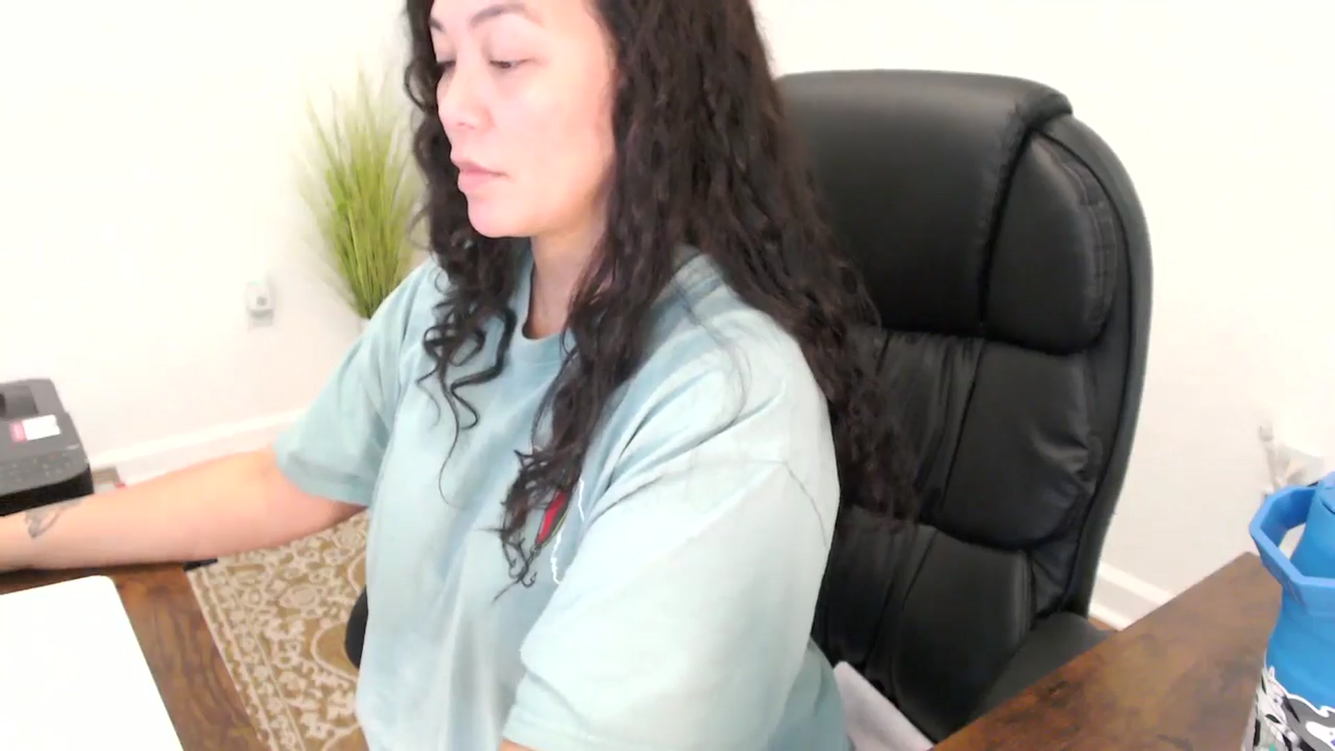 Gallery image thumbnail from MickaylaStar's myfreecams stream on, 11/19/2025, 20:02 image 15 of 20