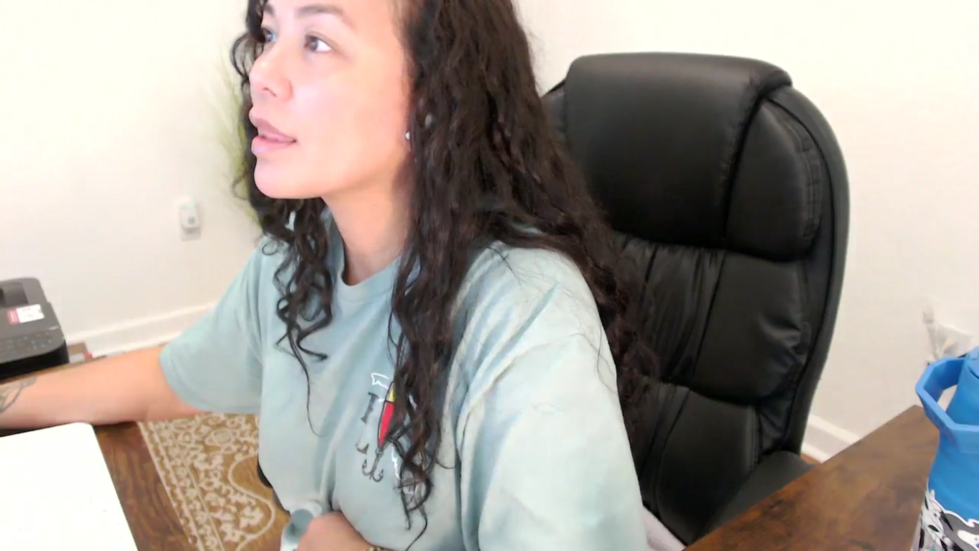 Gallery image thumbnail from MickaylaStar's myfreecams stream on, 11/19/2025, 20:02 image 20 of 20