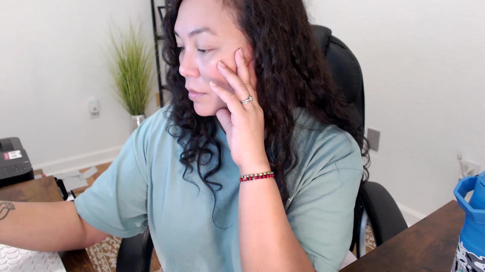 Gallery image thumbnail from MickaylaStar's myfreecams stream on, 11/19/2025, 20:02 image 11 of 20