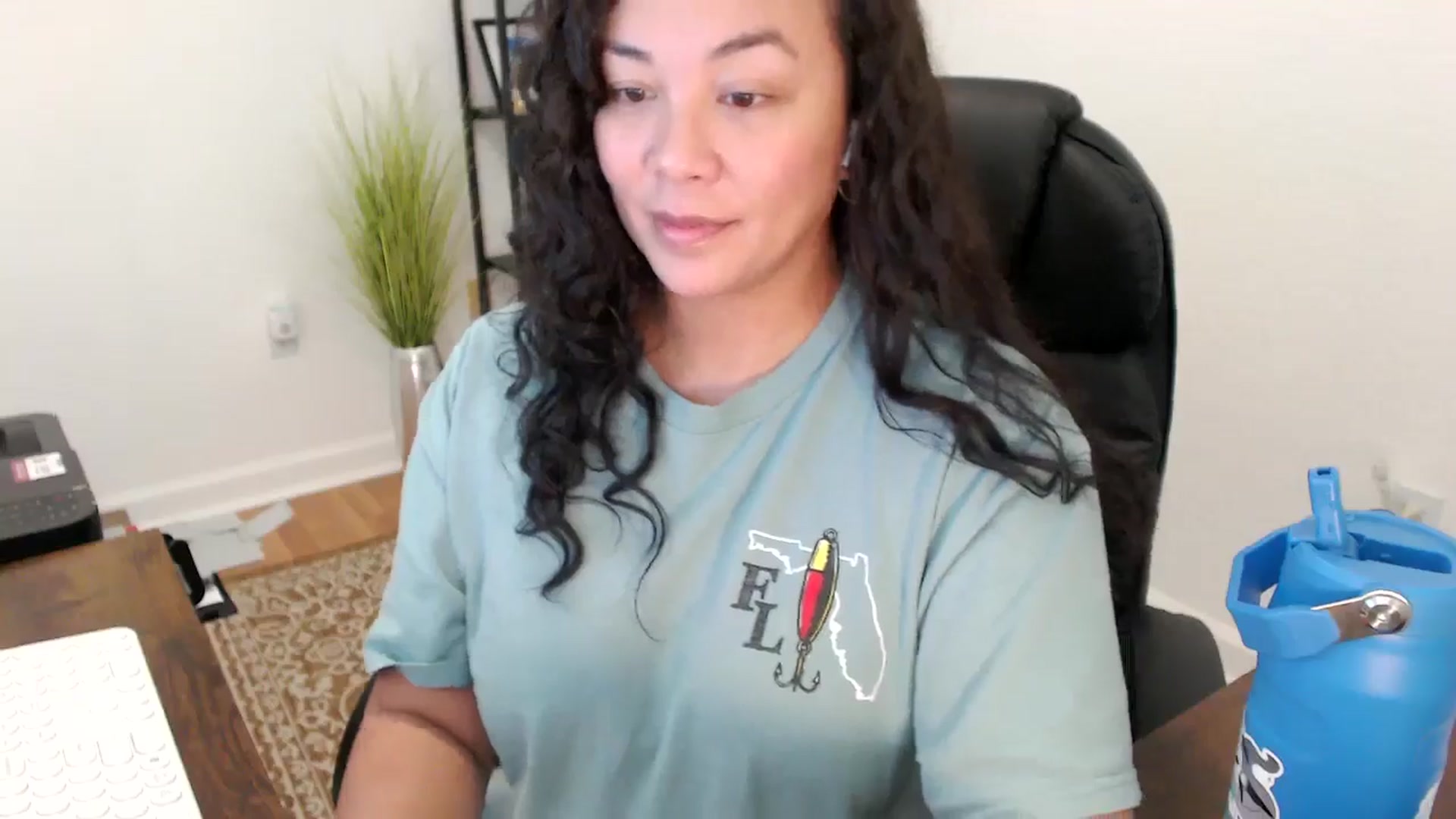 Gallery image thumbnail from MickaylaStar's myfreecams stream on, 11/19/2025, 20:28 image 9 of 20