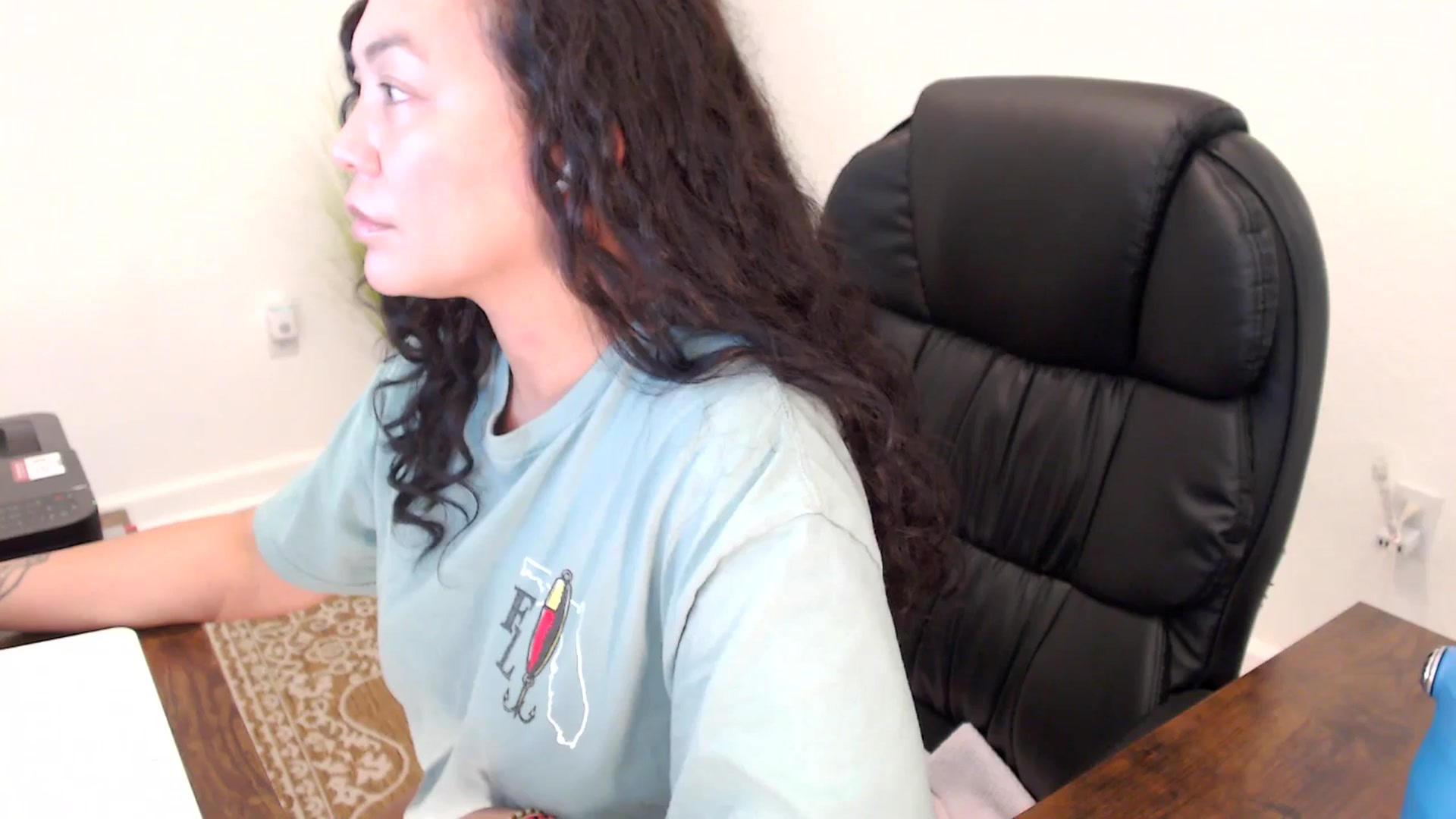 Gallery image thumbnail from MickaylaStar's myfreecams stream on, 11/19/2025, 20:28 image 13 of 20