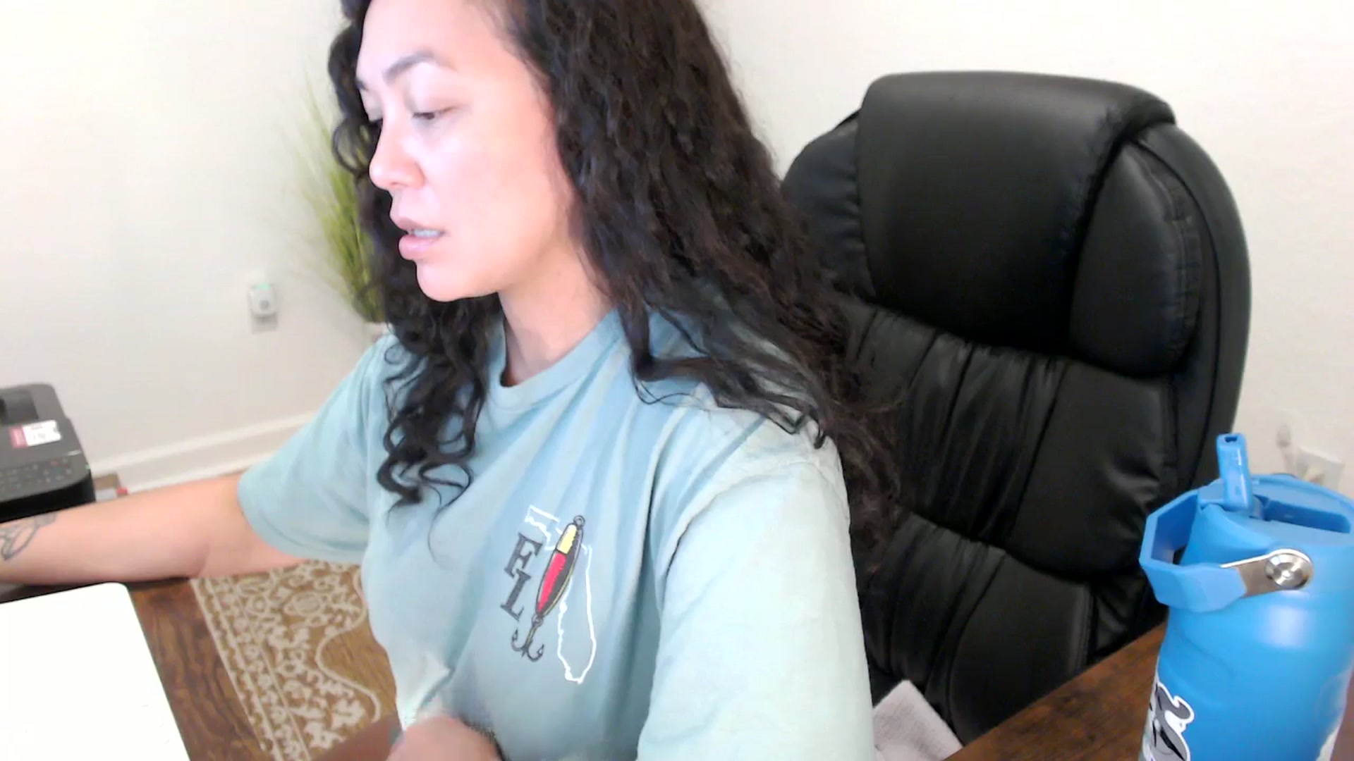 Gallery image thumbnail from MickaylaStar's myfreecams stream on, 11/19/2025, 20:28 image 5 of 20