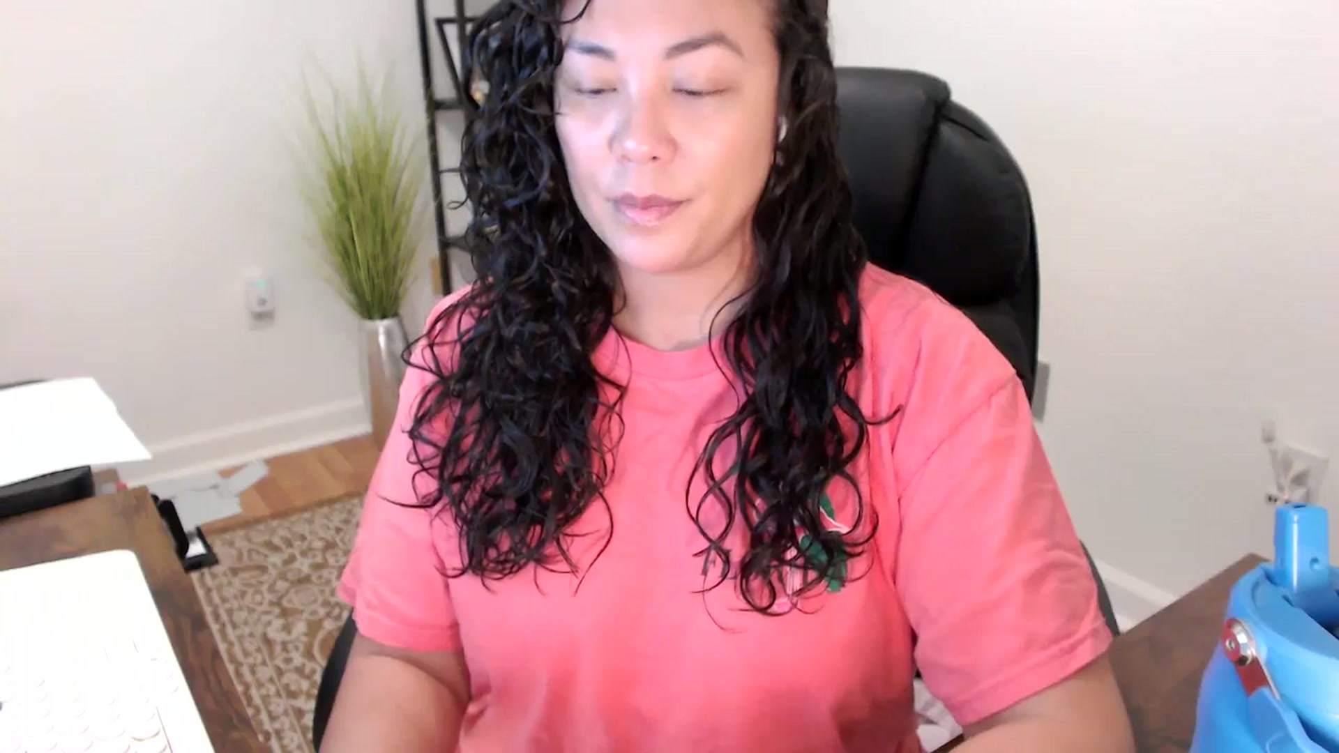 Gallery image thumbnail from MickaylaStar's myfreecams stream on, 11/20/2025, 16:23 image 13 of 20