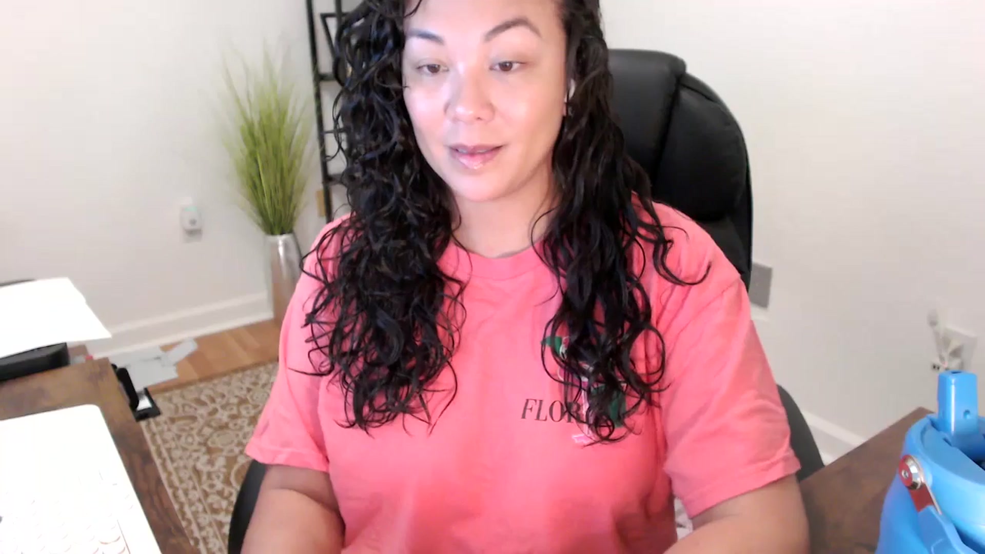 Gallery image thumbnail from MickaylaStar's myfreecams stream on, 11/20/2025, 16:23 image 8 of 20