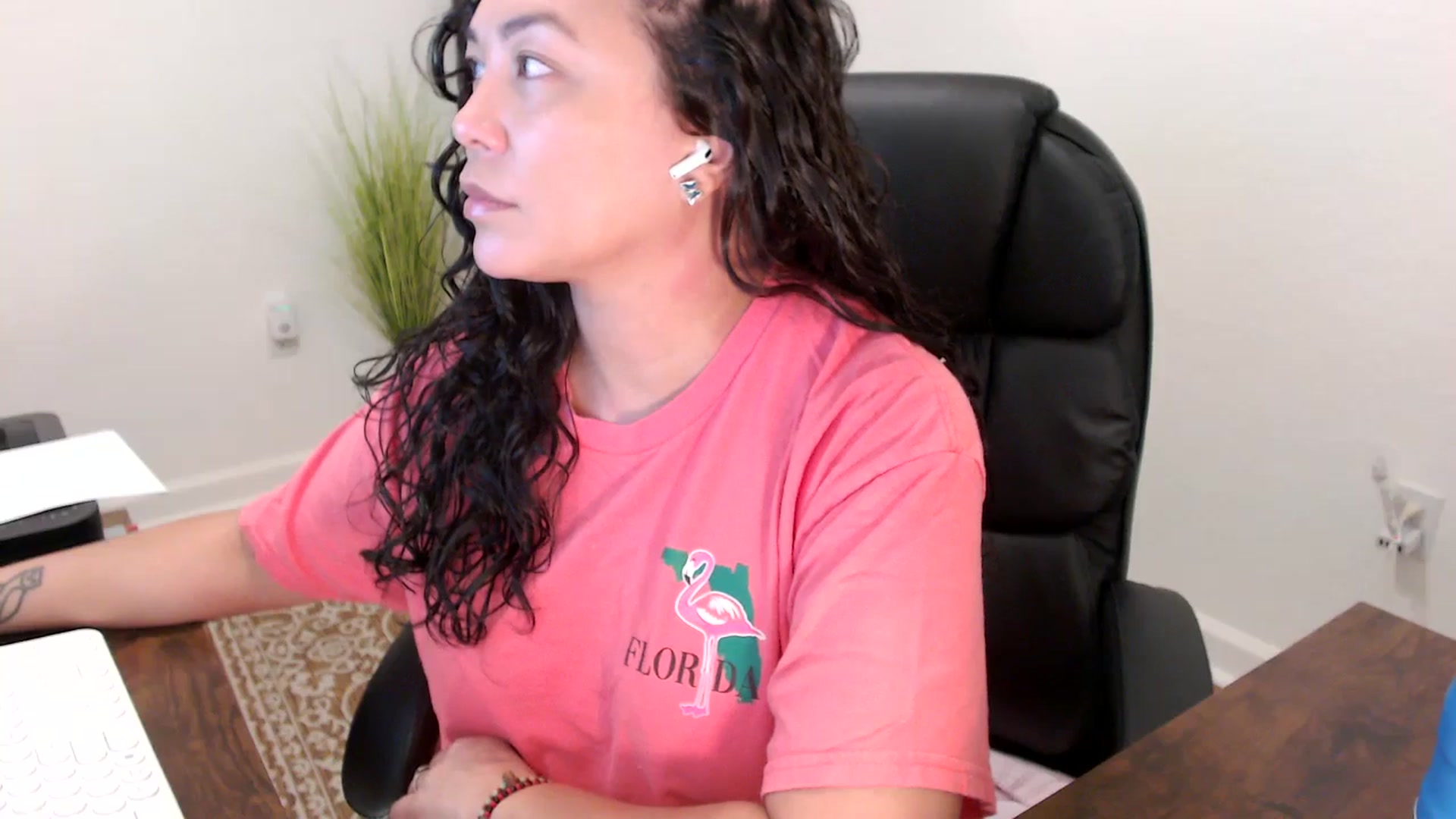 Gallery image thumbnail from MickaylaStar's myfreecams stream on, 11/20/2025, 17:07 image 20 of 20