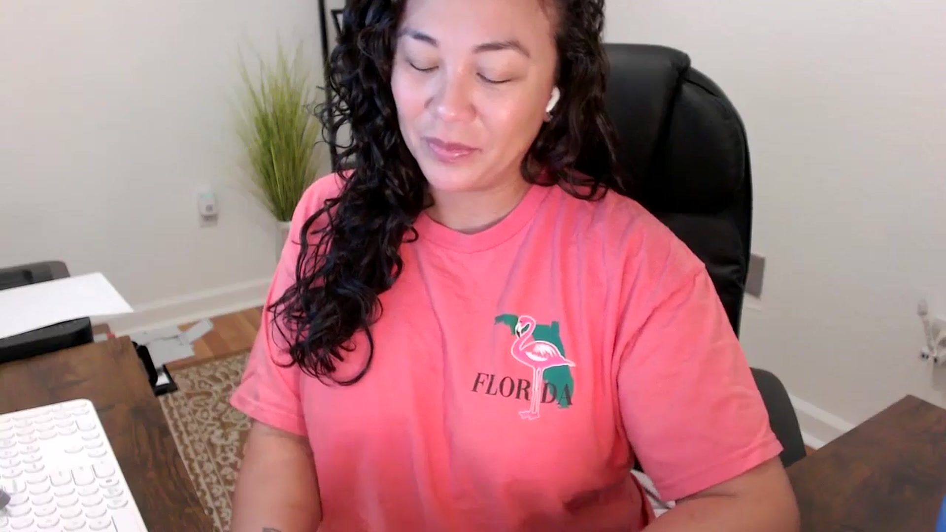 Gallery image thumbnail from MickaylaStar's myfreecams stream on, 11/20/2025, 17:38 image 14 of 20